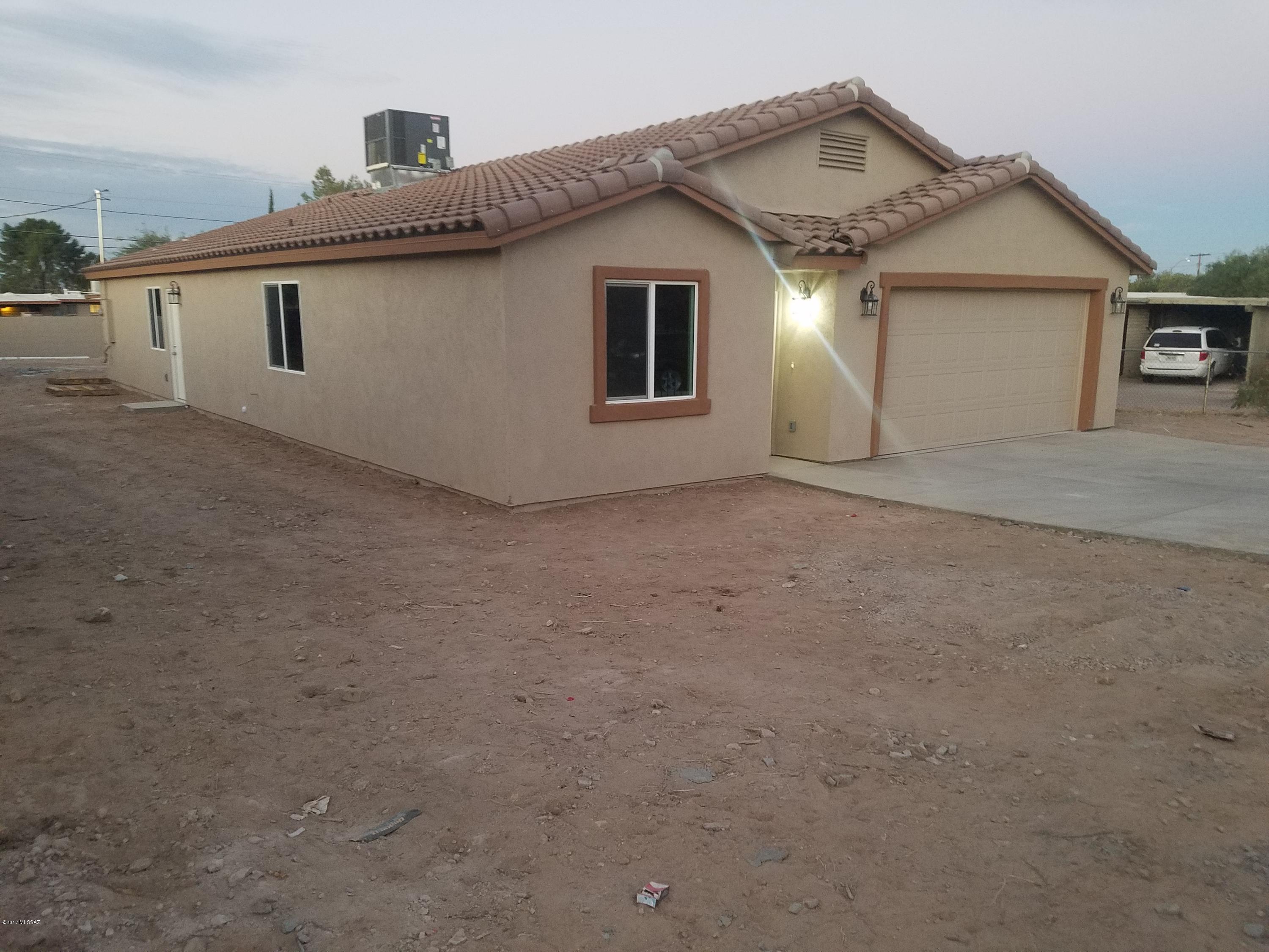Mission Manor NO. 8 - Residential
