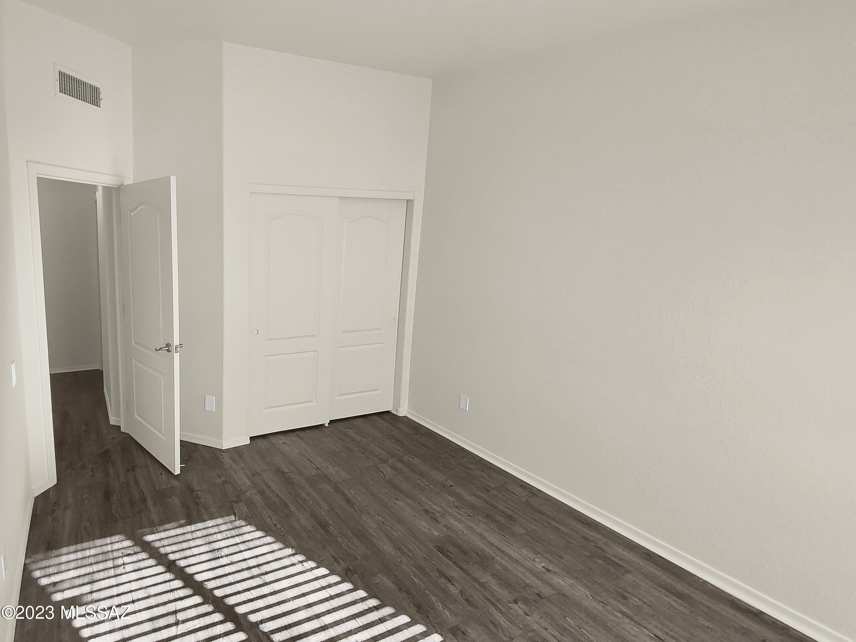 Silver Moon (1-101) - Residential