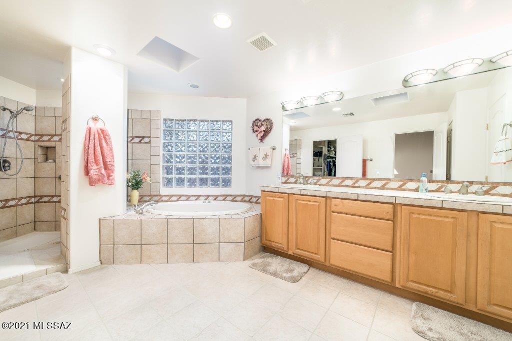 Bellas Catalinas Estates (1-93) - Residential