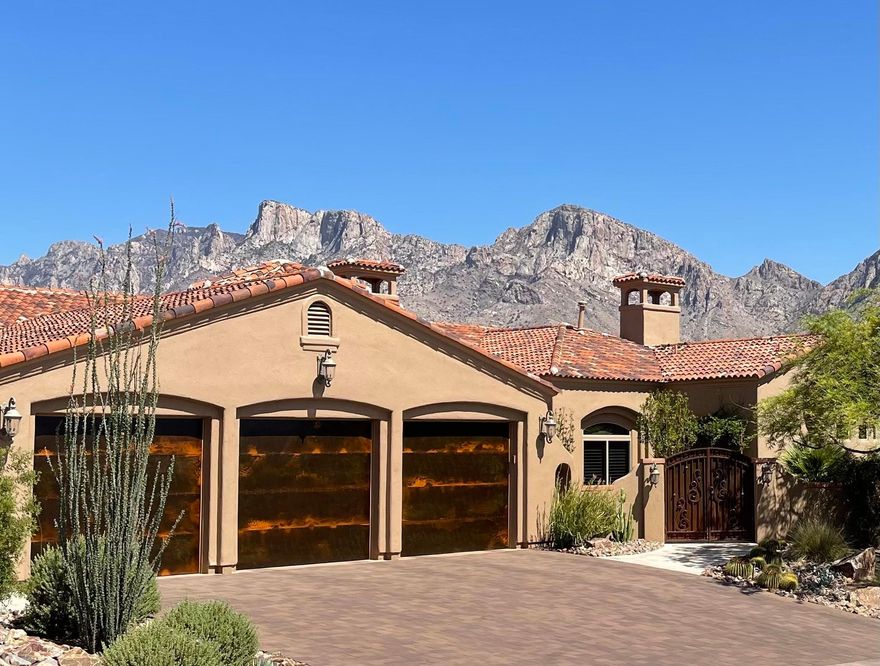 Beautiful home in Pusch Ridge Vistas. No homes behind. Gated subdivision. Great views!