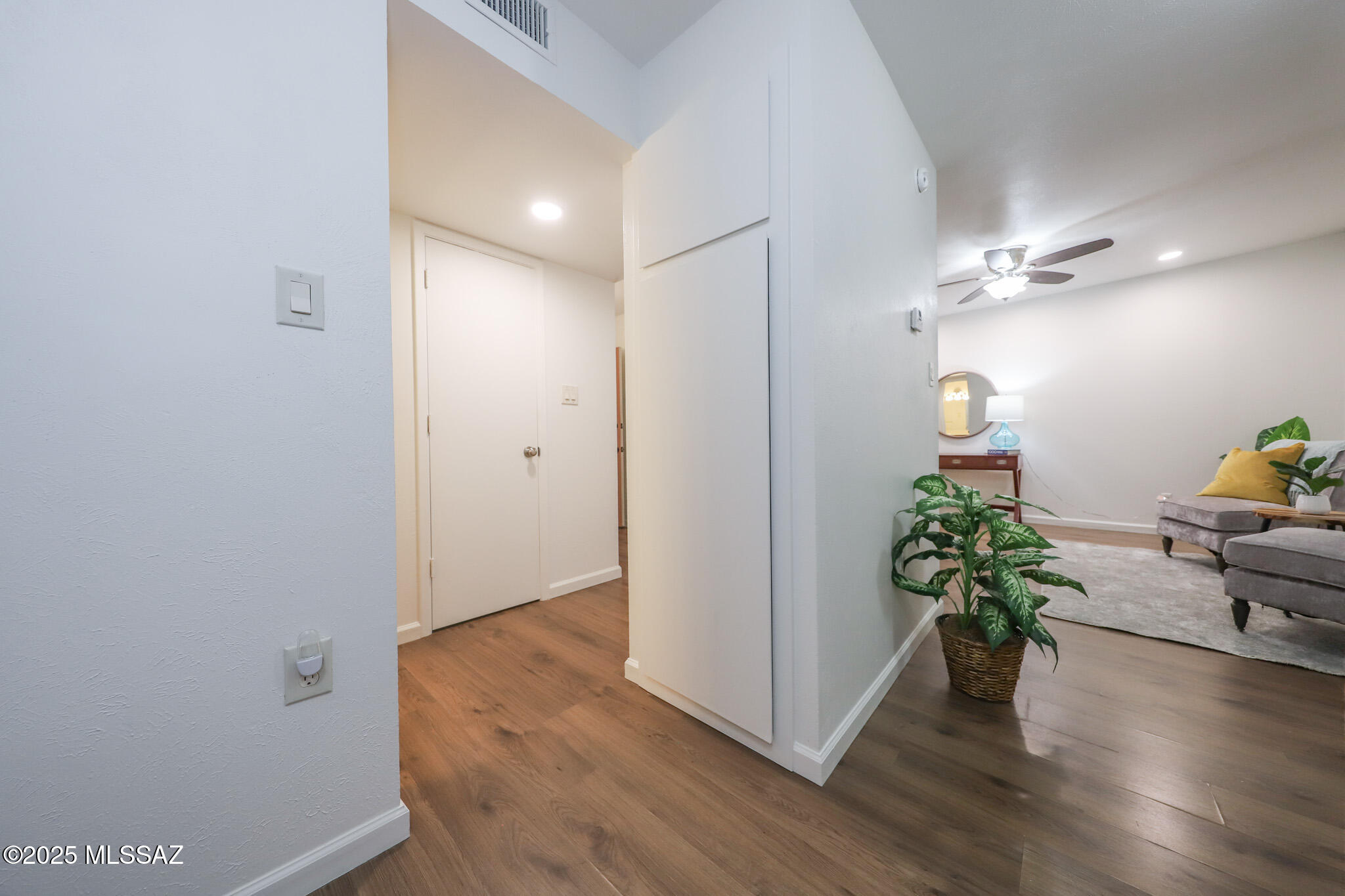 1600 N Wilmot Road UNIT 153