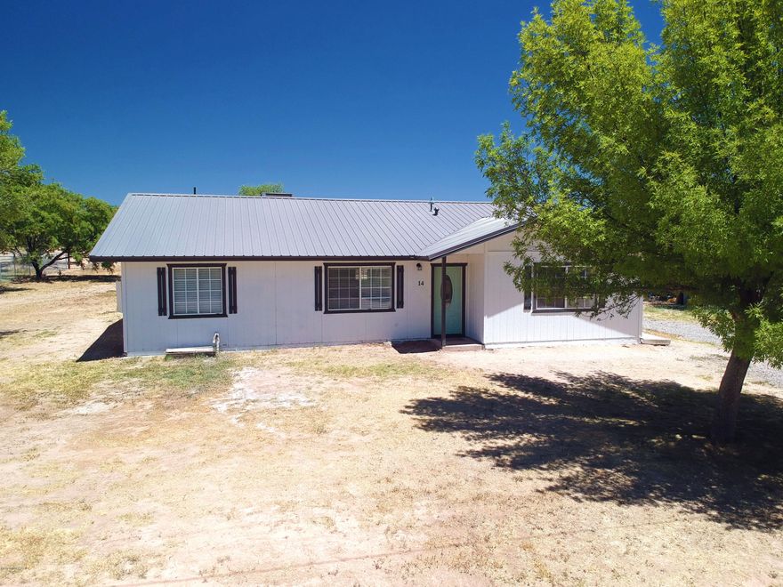 Completely remodeled! This charming home is located in the heart of St. David and walking distance to the schools. The home has been updated including the open concept kitchen, large island with breakfast bar, walk-in master shower and oversized tub, large laundry room, brand new roof and fresh painted outside. This home is priced to sell and won't last long! Call TODAY to schedule your own private showing!