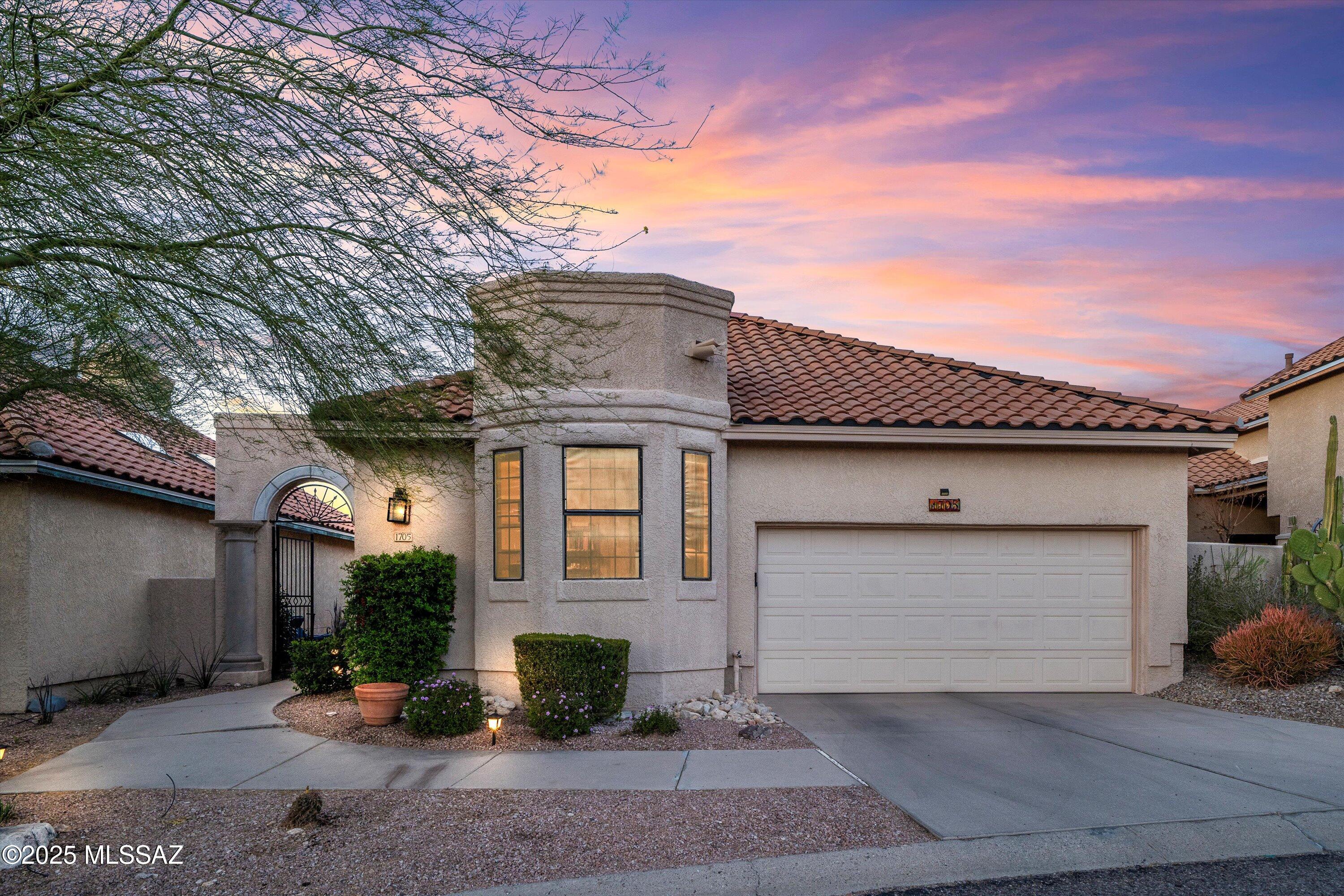 1705 E Deer Shadow Lane