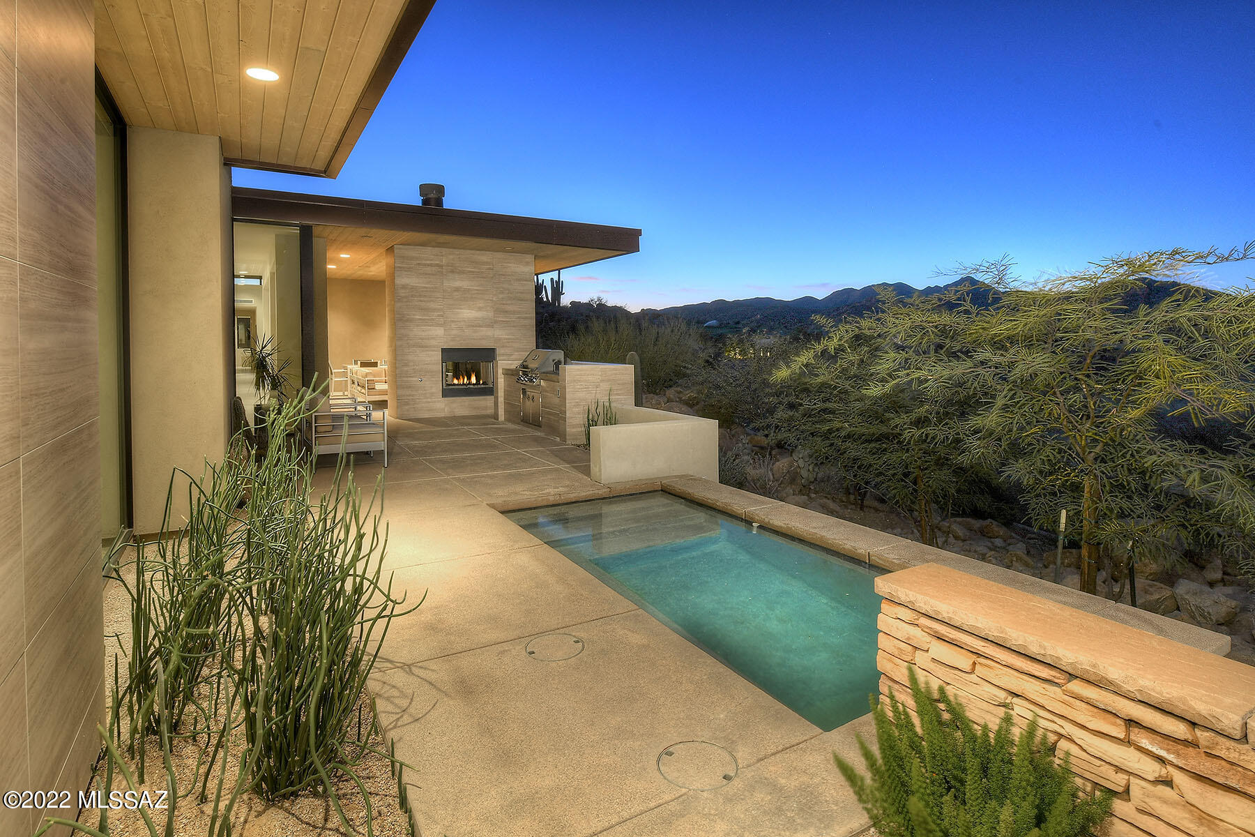 Stone Canyon IV - Residential