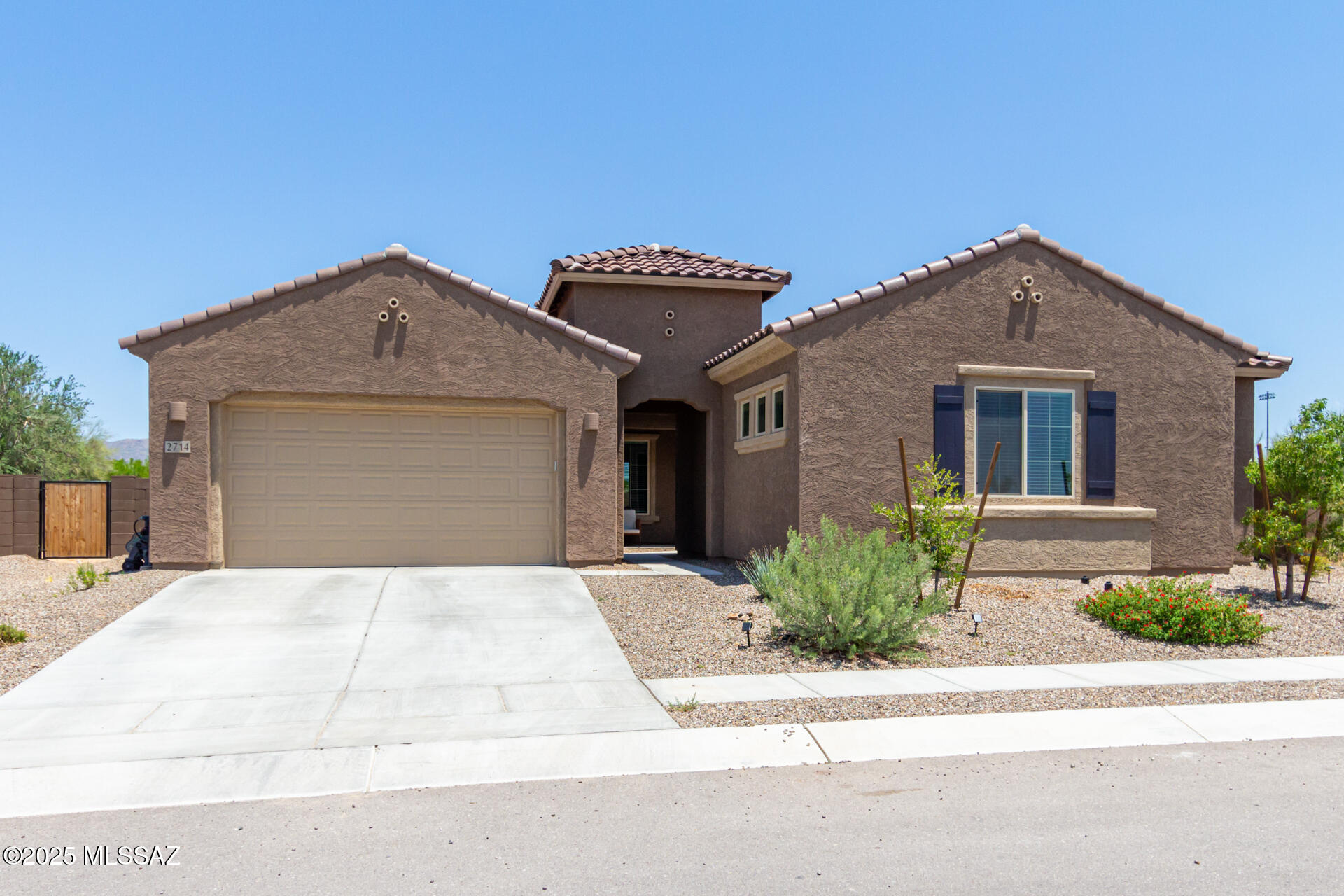 2714 W Plateau Rdg Drive