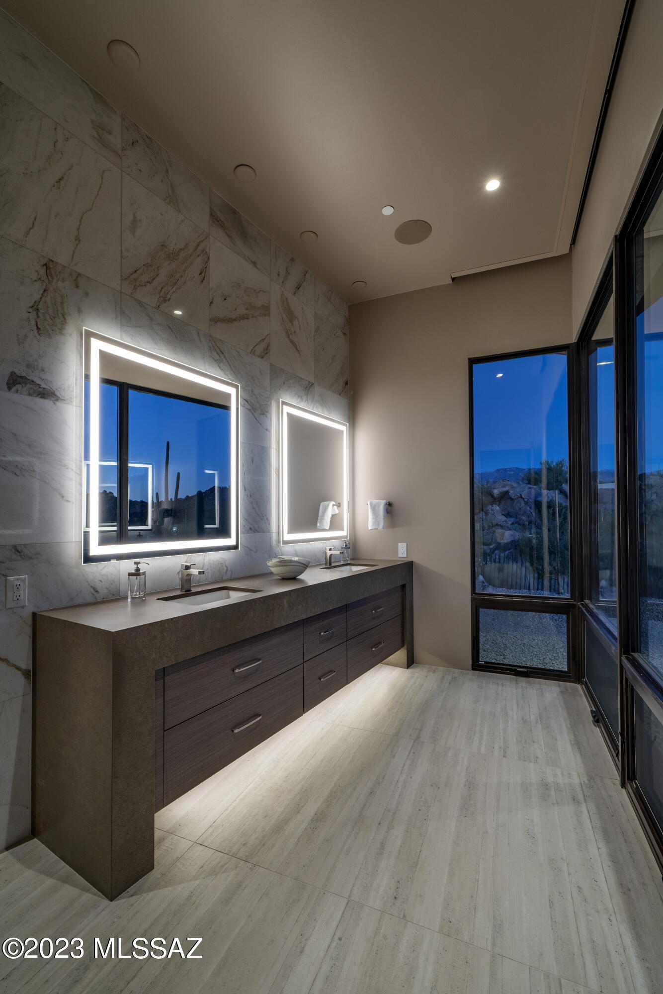 Stone Canyon IV - Residential