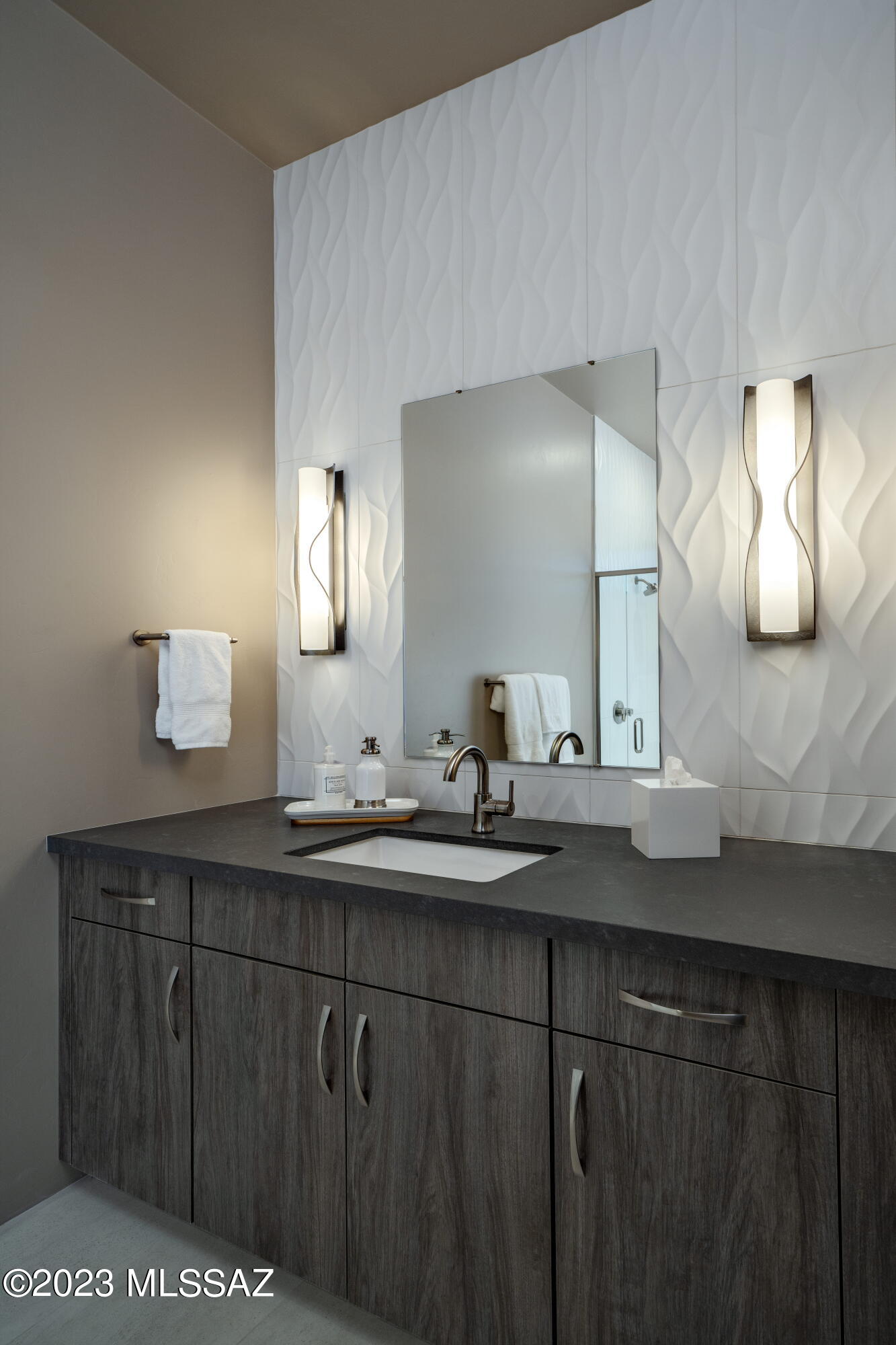 Stone Canyon IV - Residential