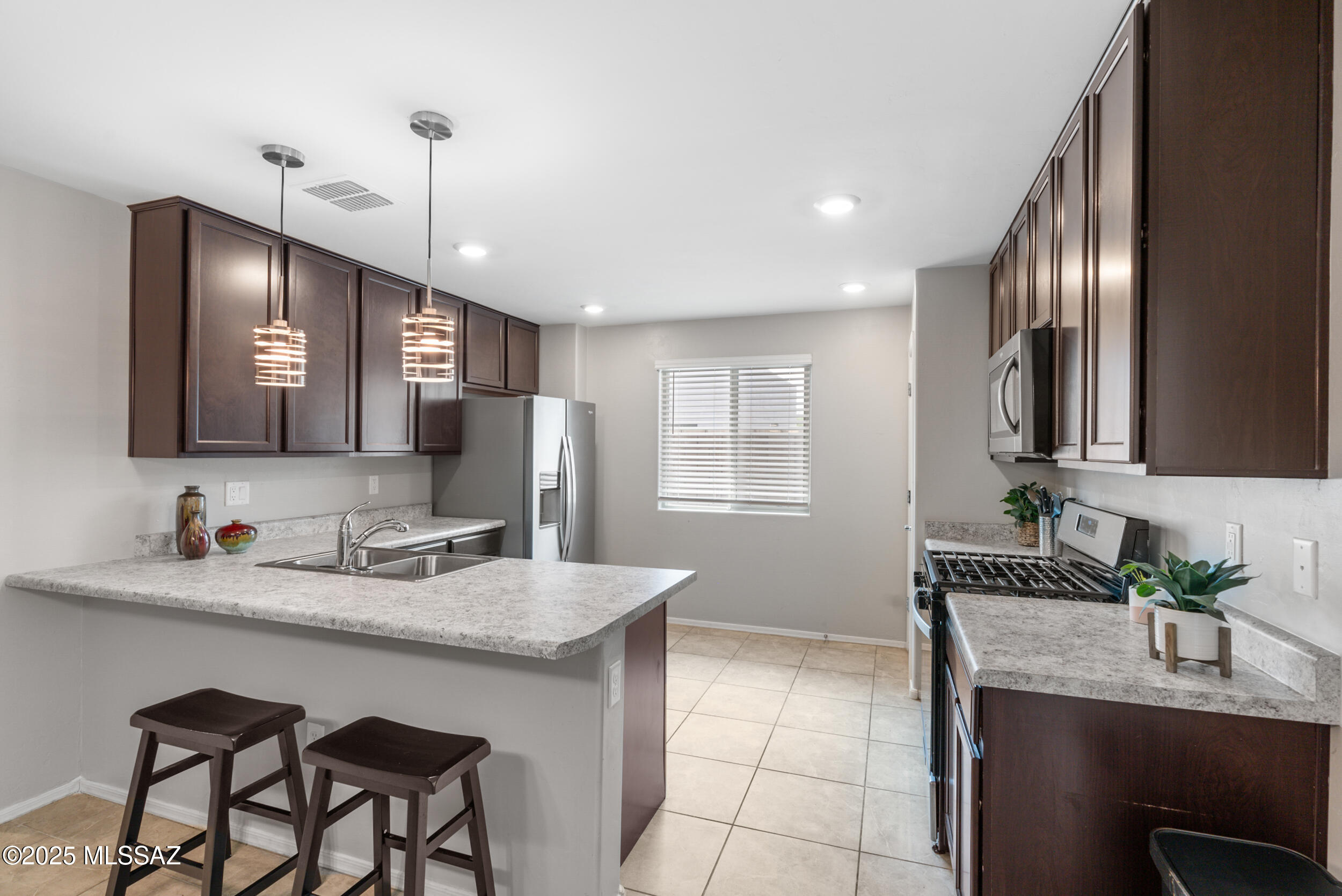 1114 E Descent Street