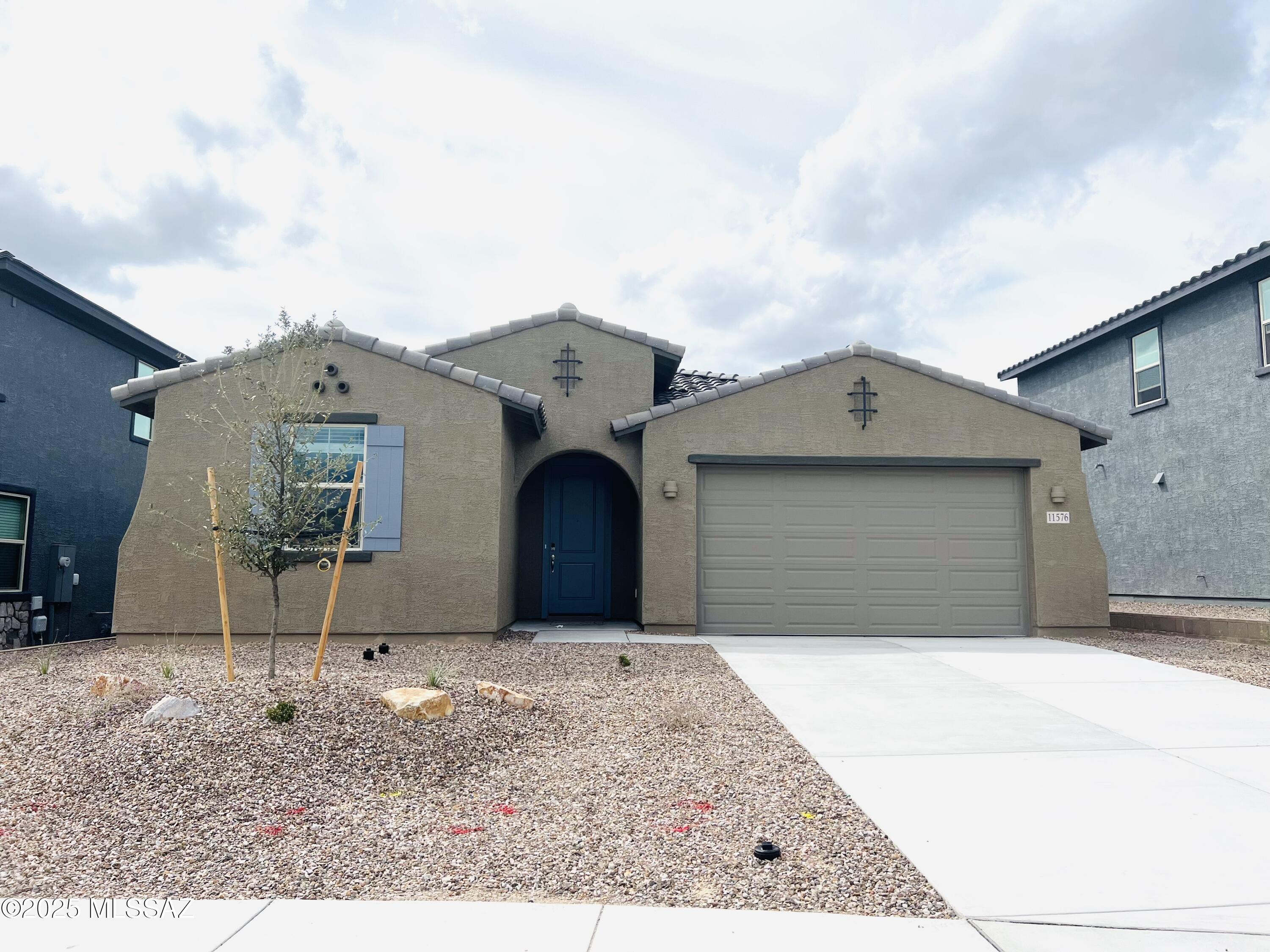 Saguaros Viejos East Phase 2 - Residential Lease