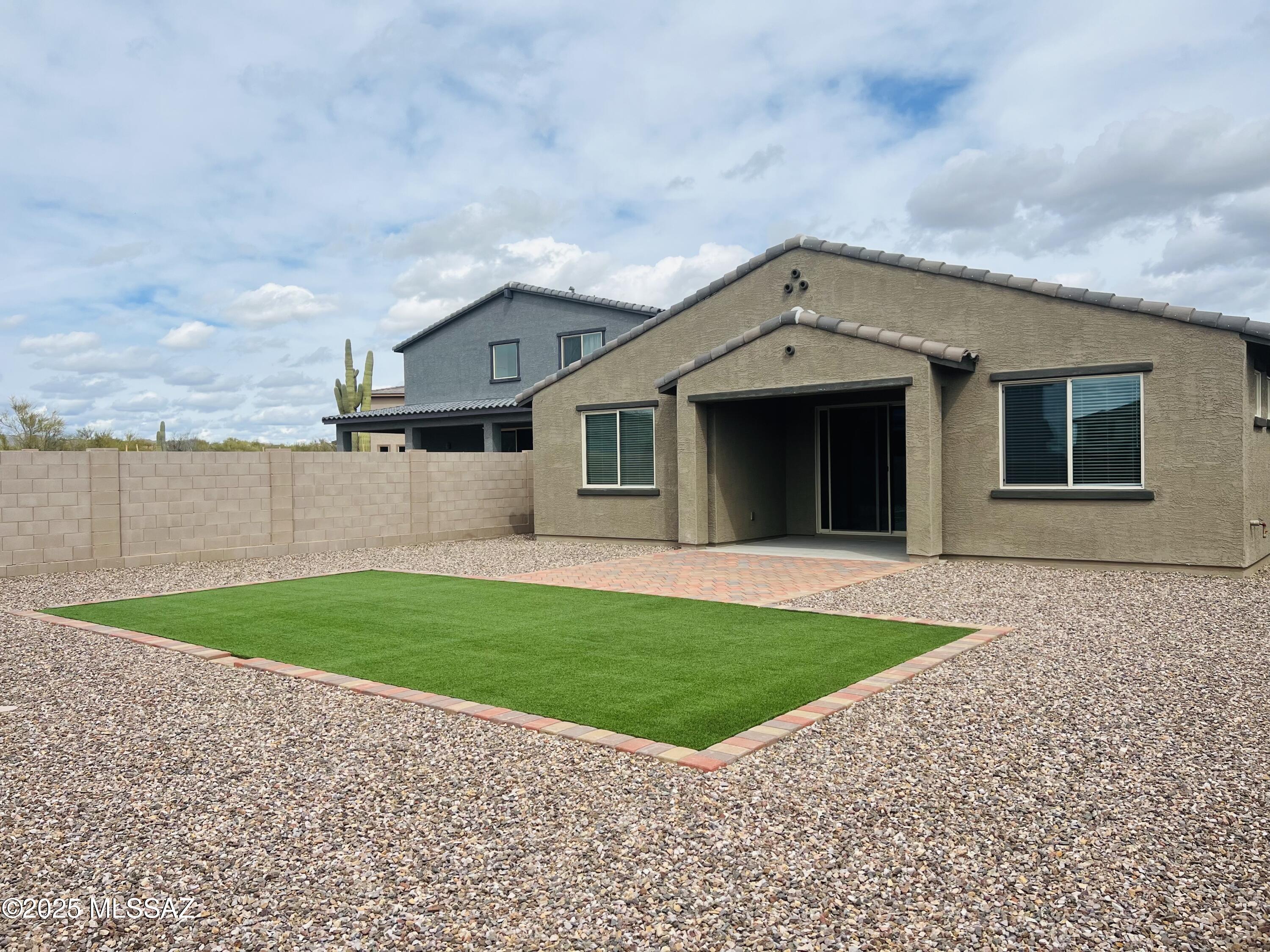 Saguaros Viejos East Phase 2 - Residential Lease