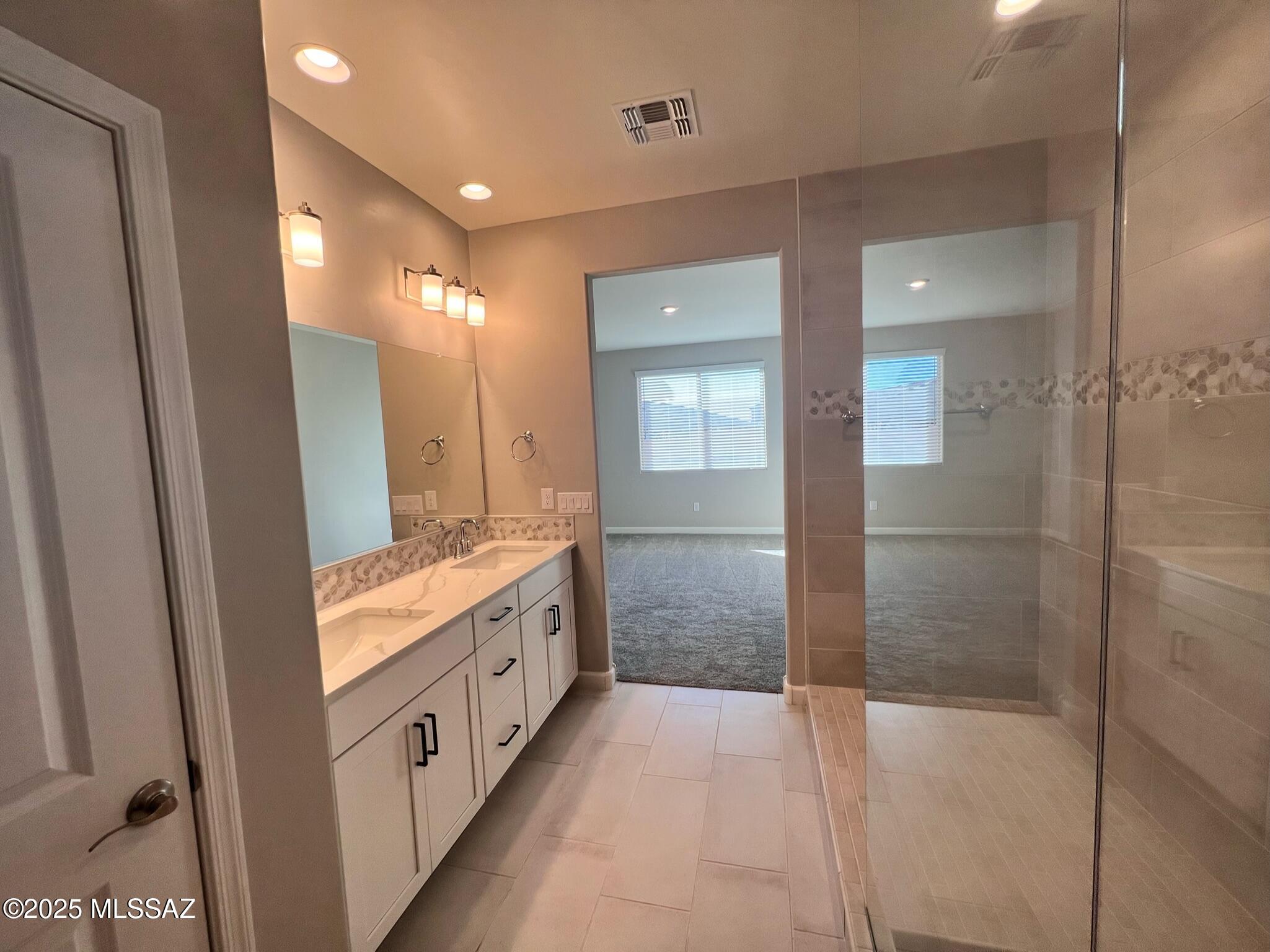 Saguaros Viejos East Phase 2 - Residential Lease