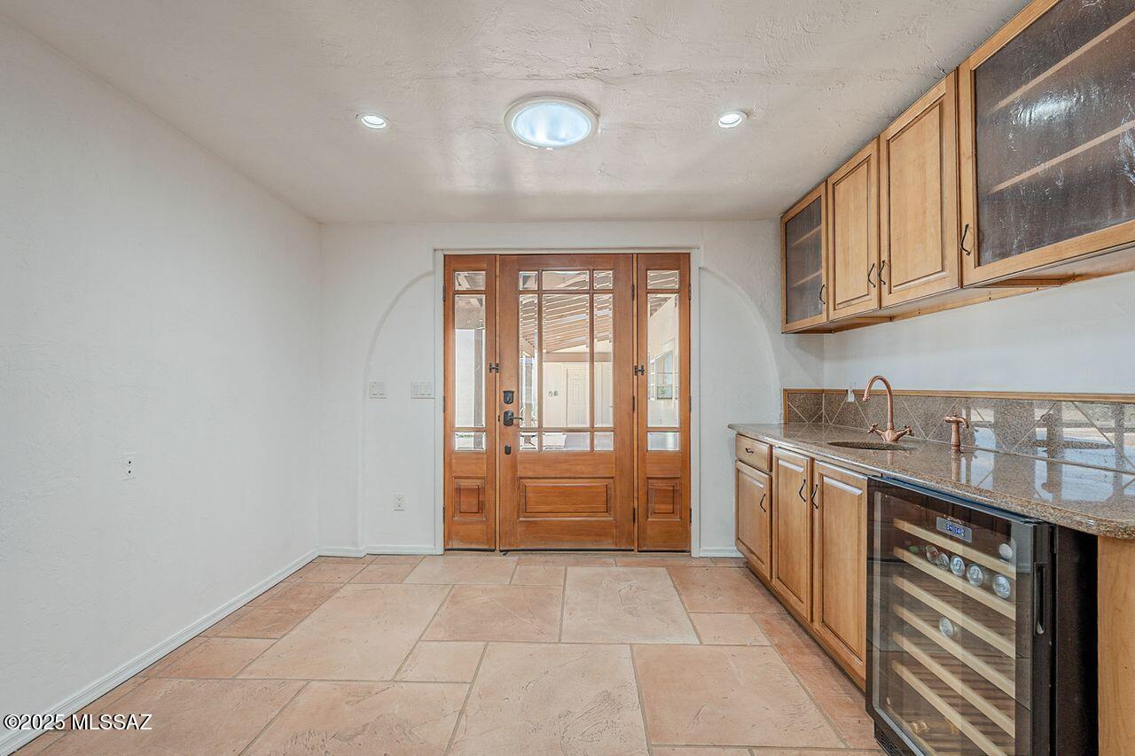 Sunset Manor(1-92) - Residential