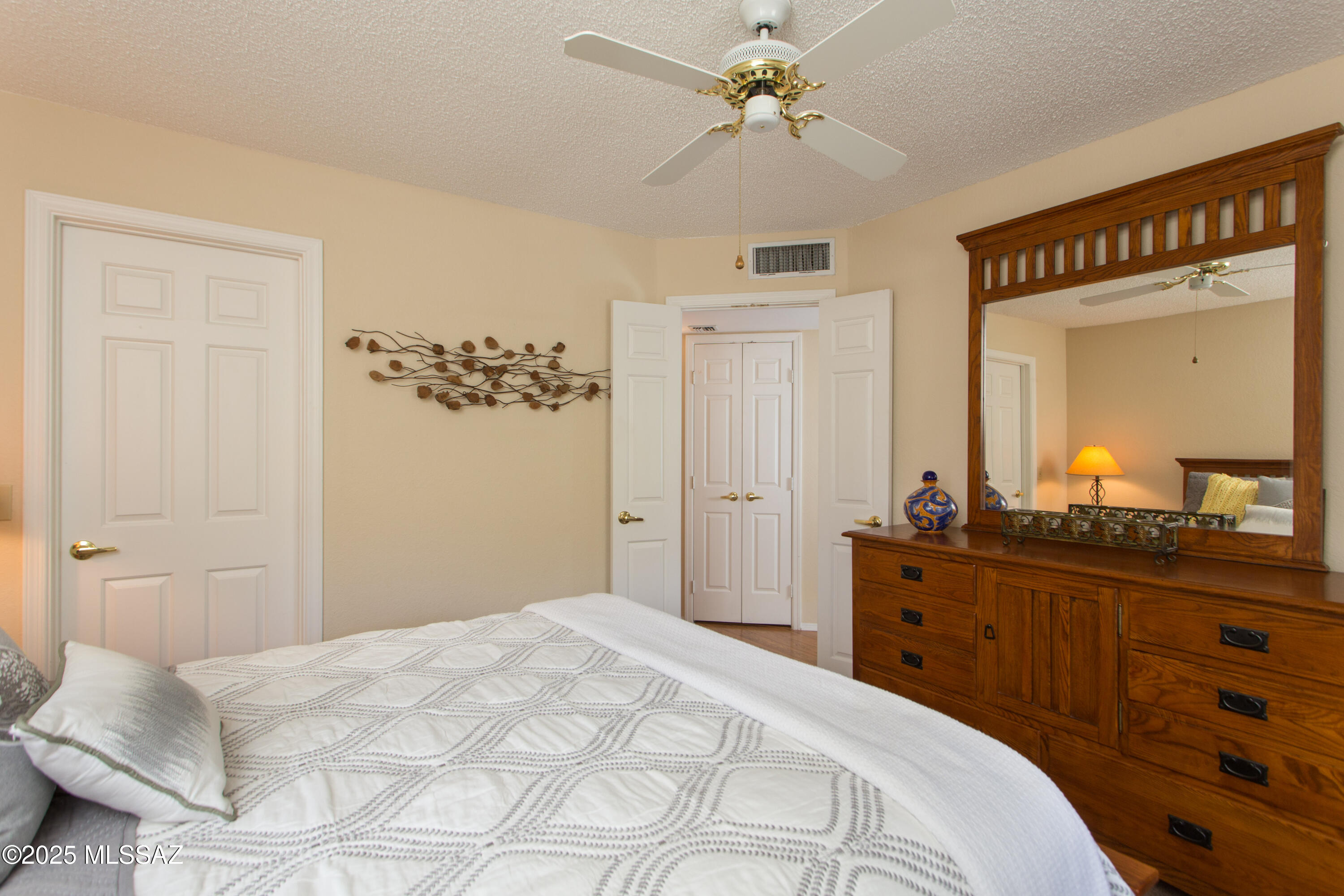 6655 N Canyon Crest Drive 1208