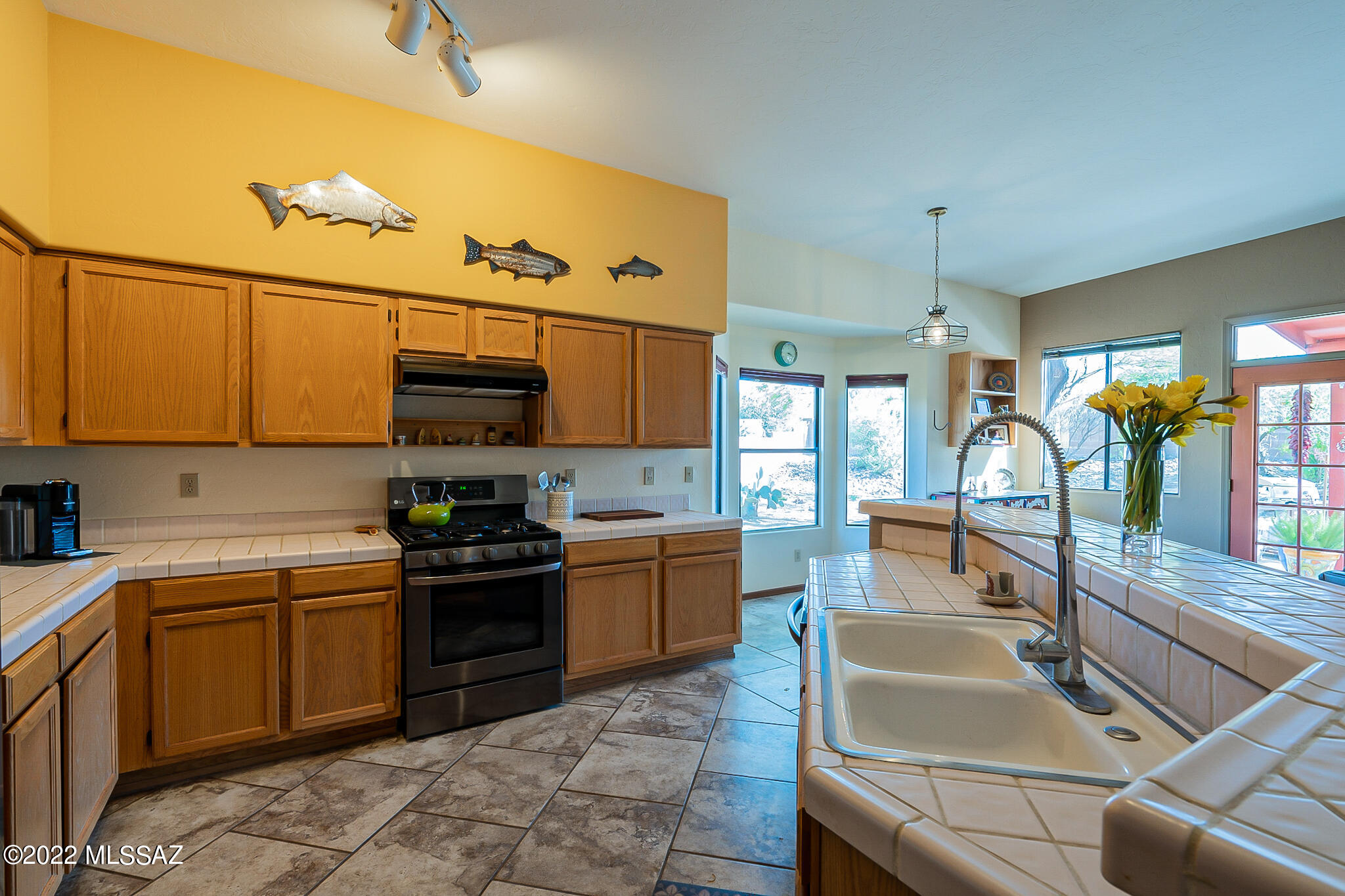 Broadway Commons (1-62) - Residential