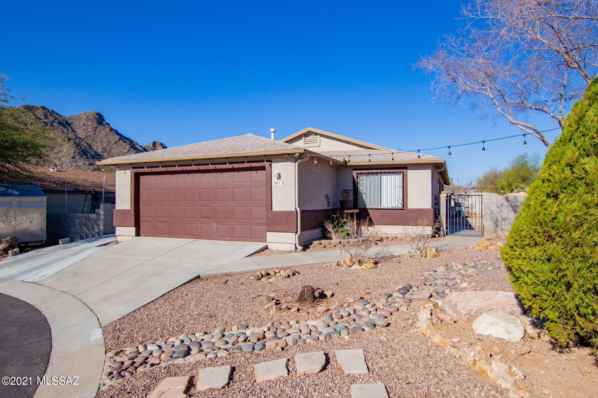Mountain View Manor - Residential