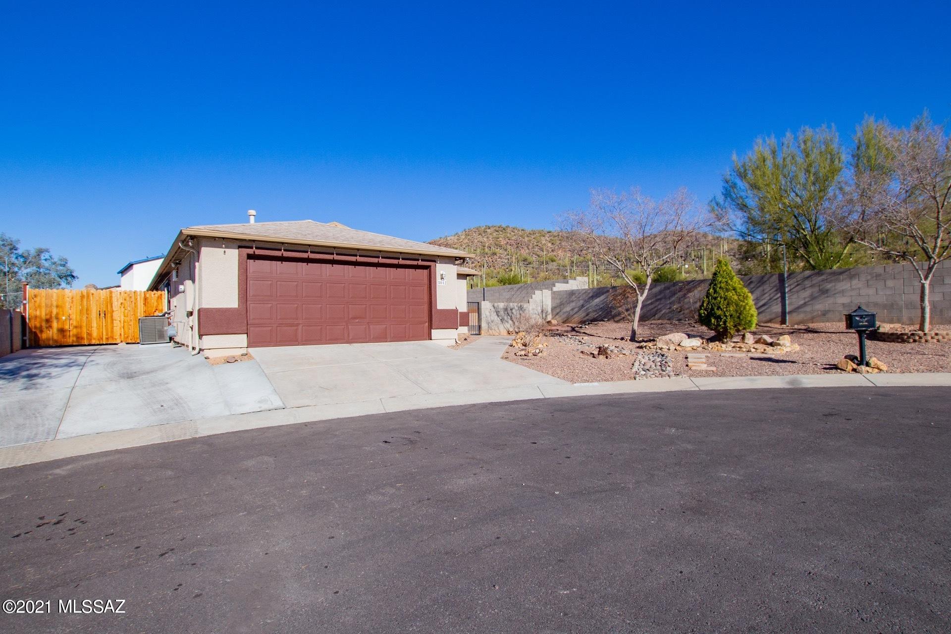 Mountain View Manor - Residential