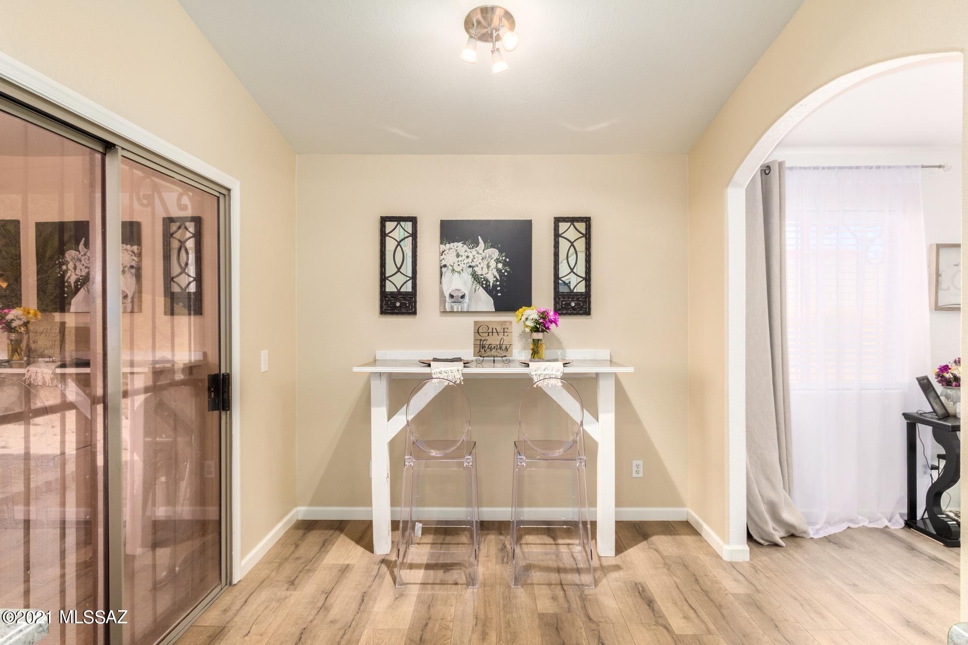 Mountain View Manor - Residential