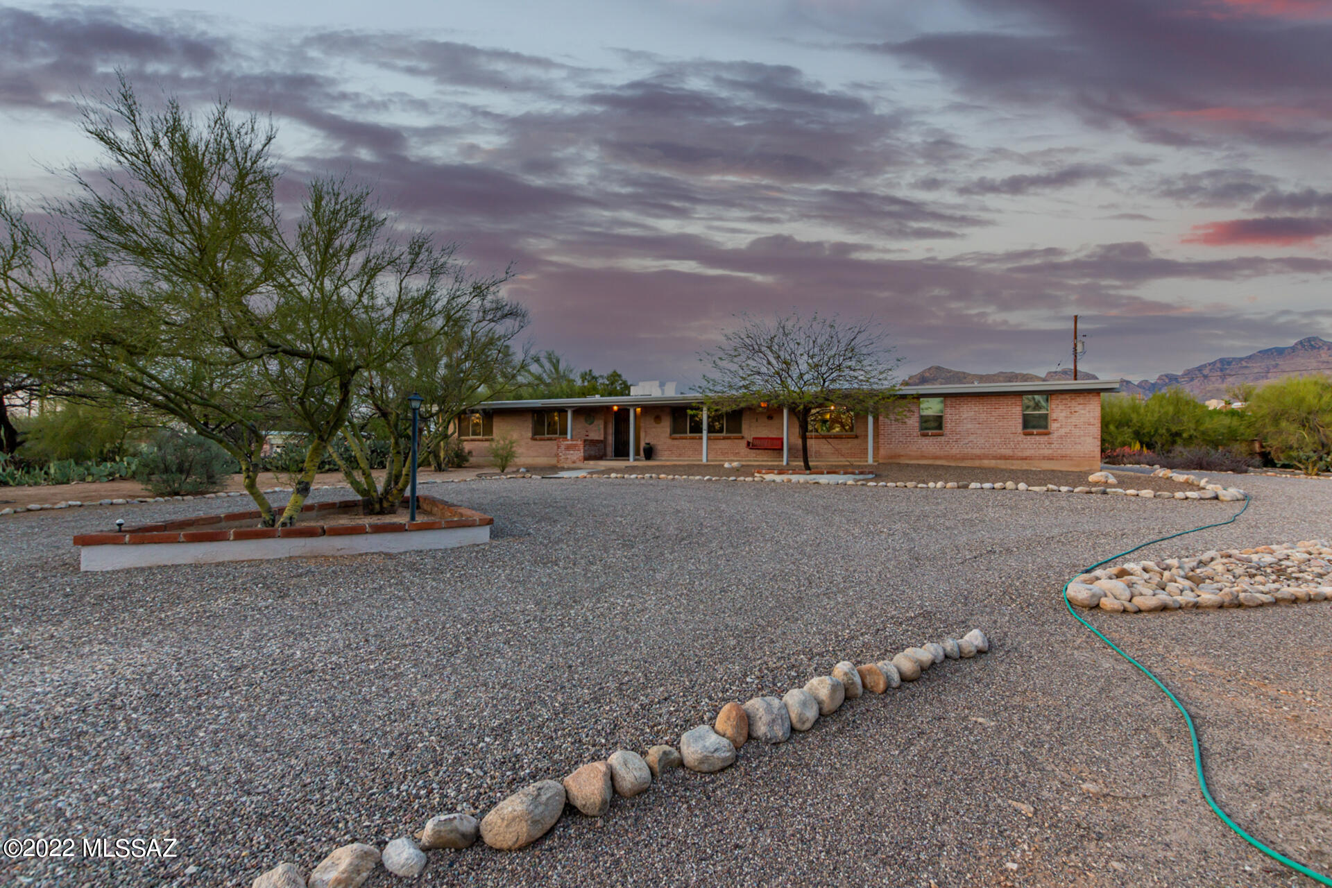Los Arboles (1-20) - Residential