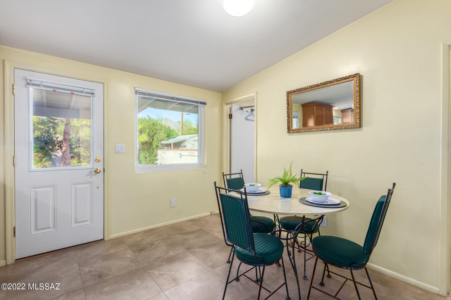 Los Arboles (1-20) - Residential