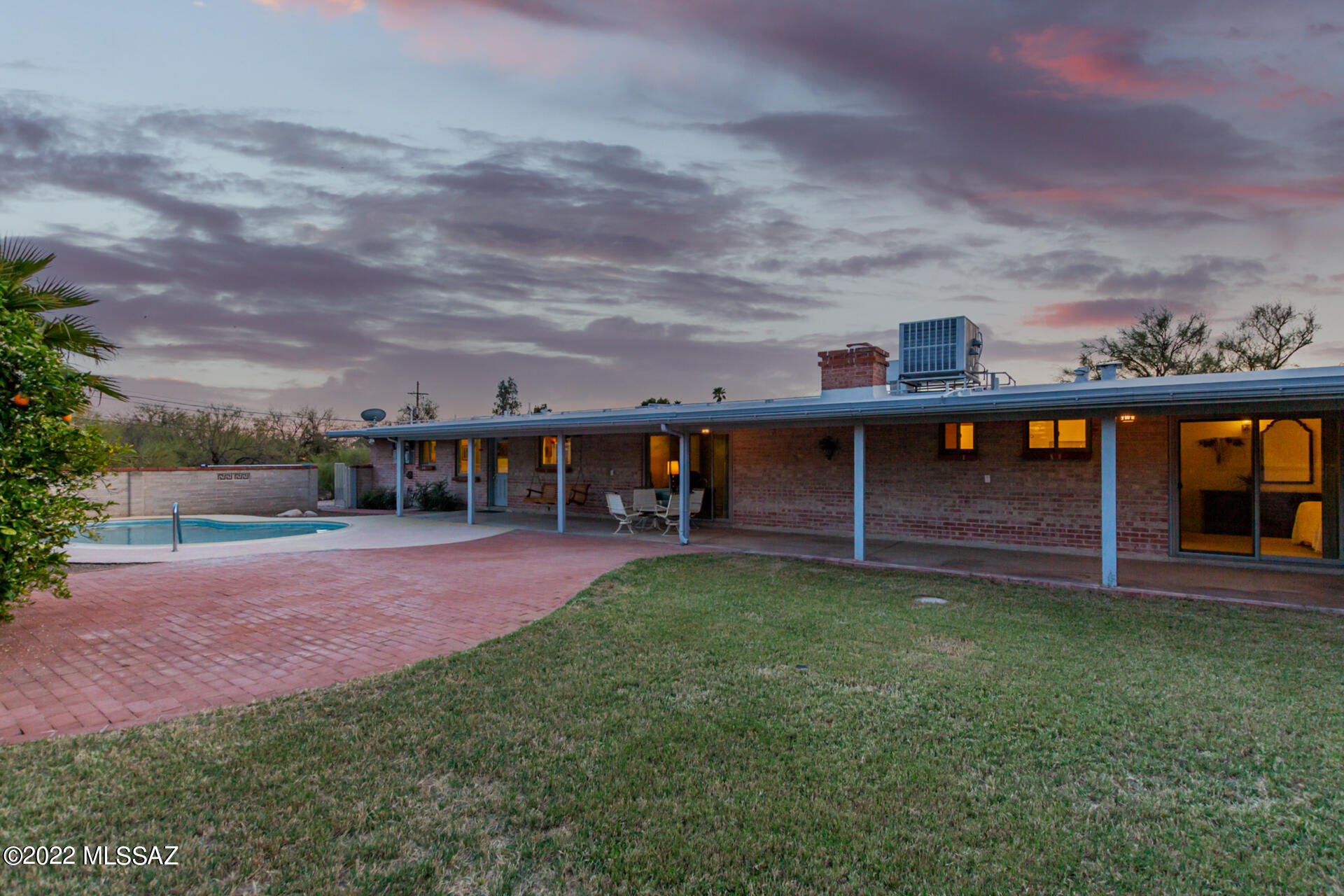 Los Arboles (1-20) - Residential