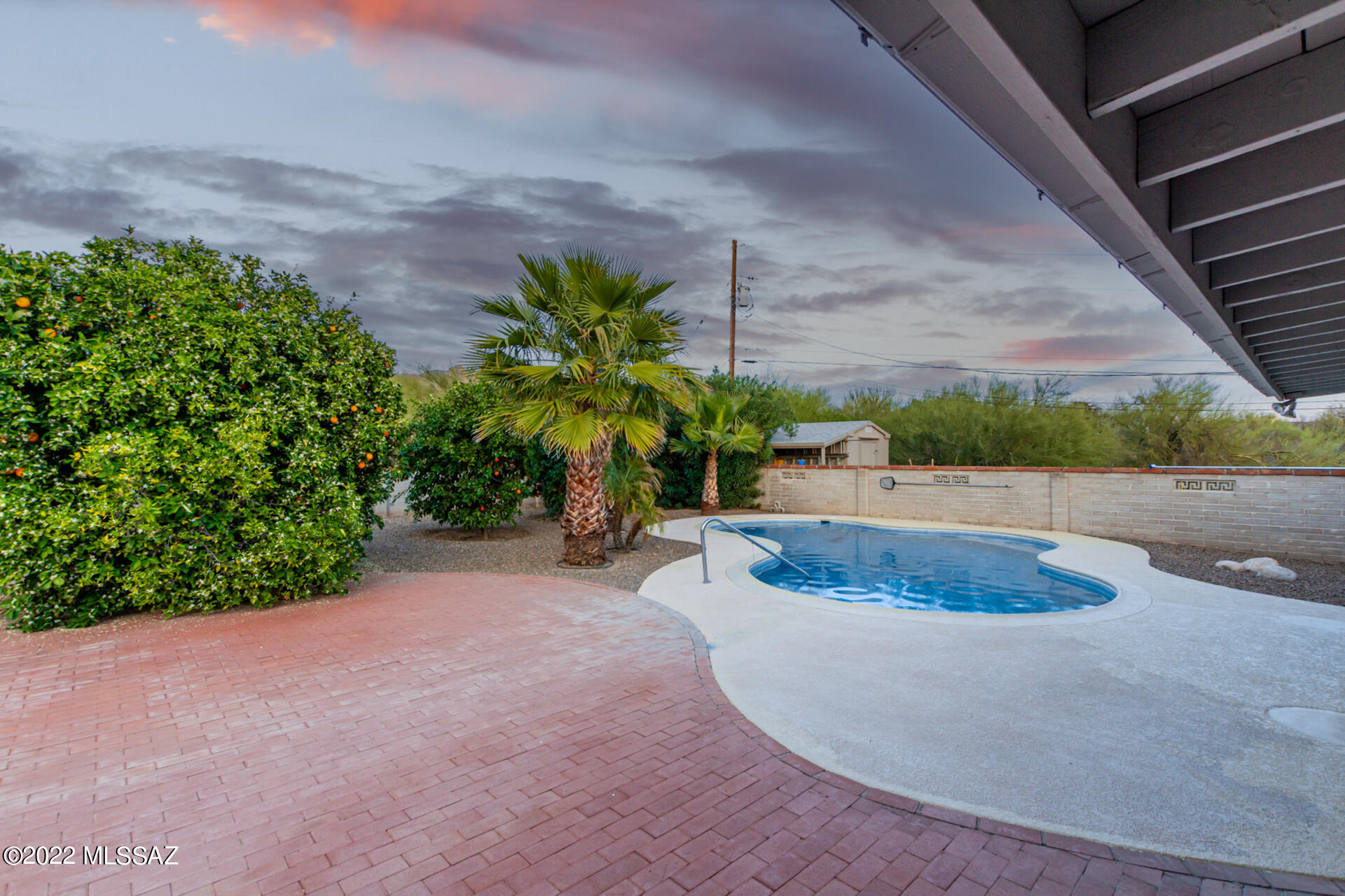 Los Arboles (1-20) - Residential