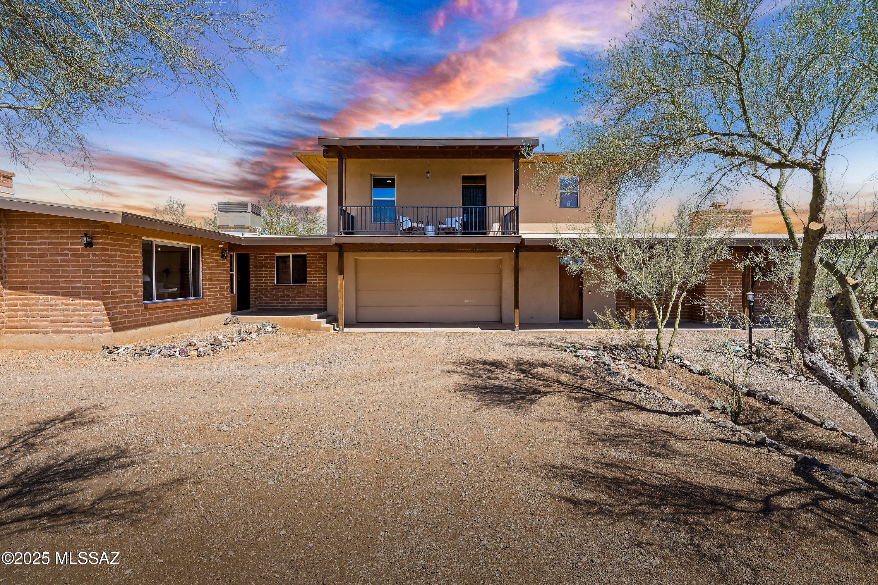 6891 N Camino Verde
