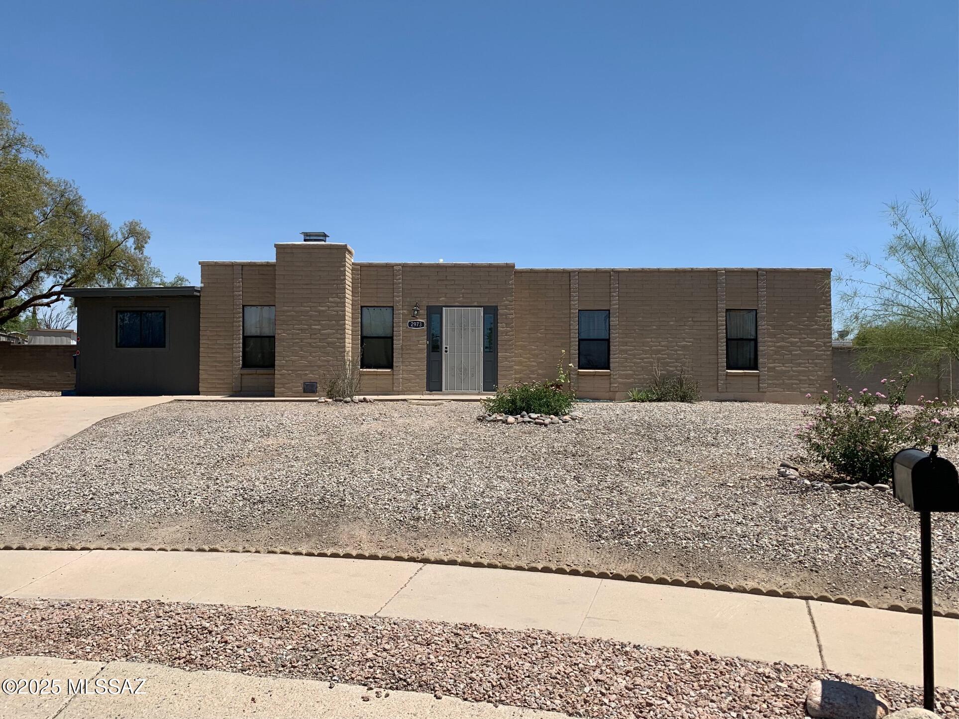 2973 S Kolb Road