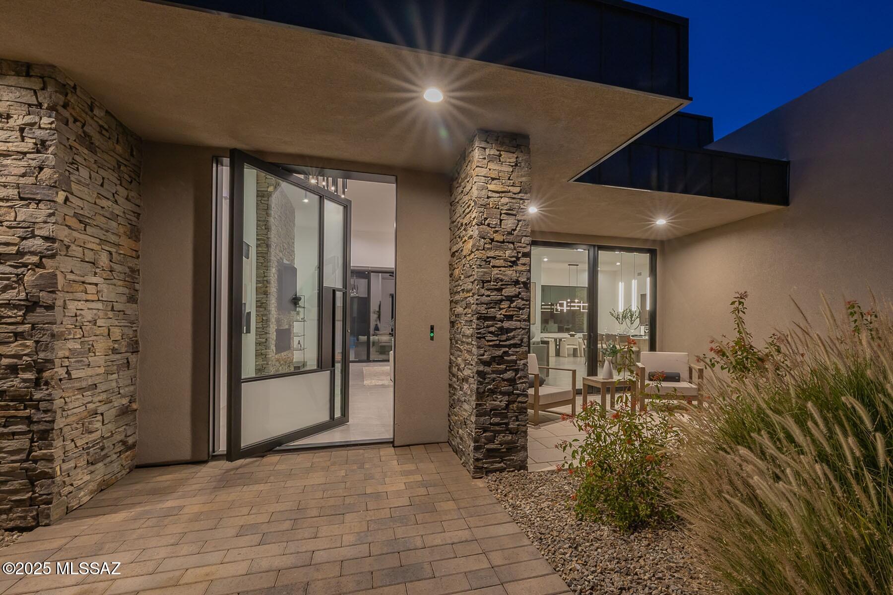 1704 E Sanctuary Cove Way