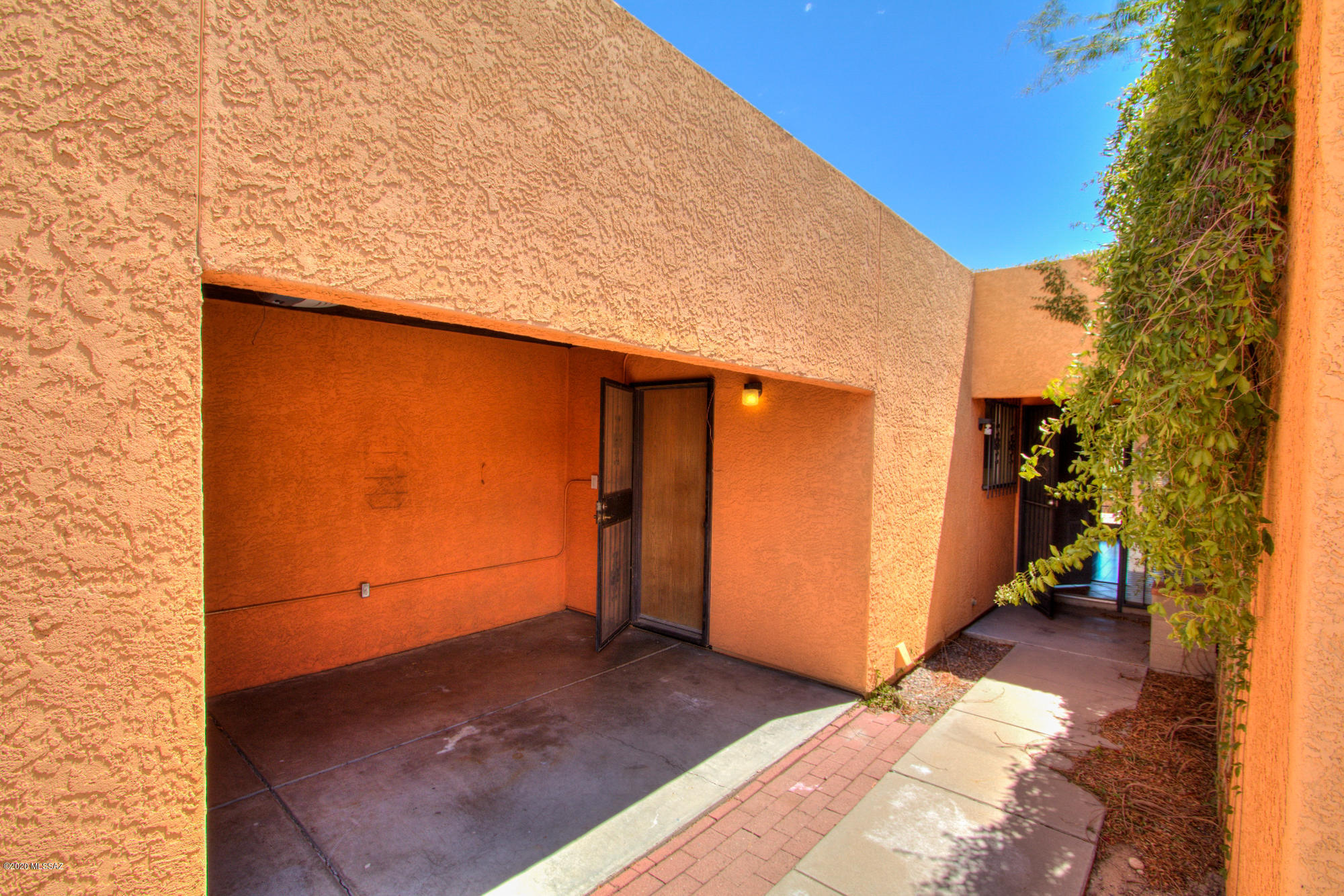 Cloverleaf Townhouses (1-63) - Residential