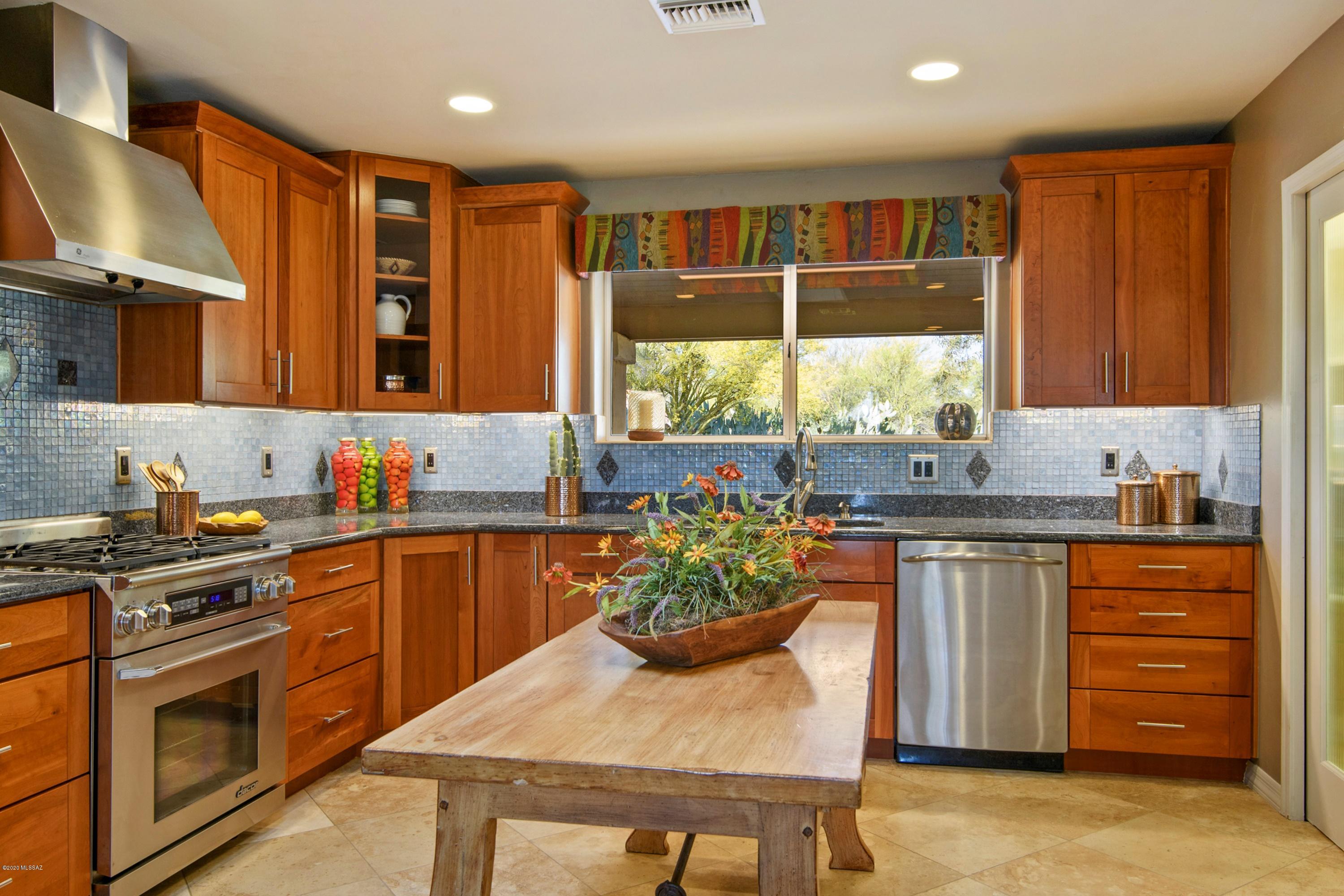 Catalina Foothills Estates NO. 7 - Residential