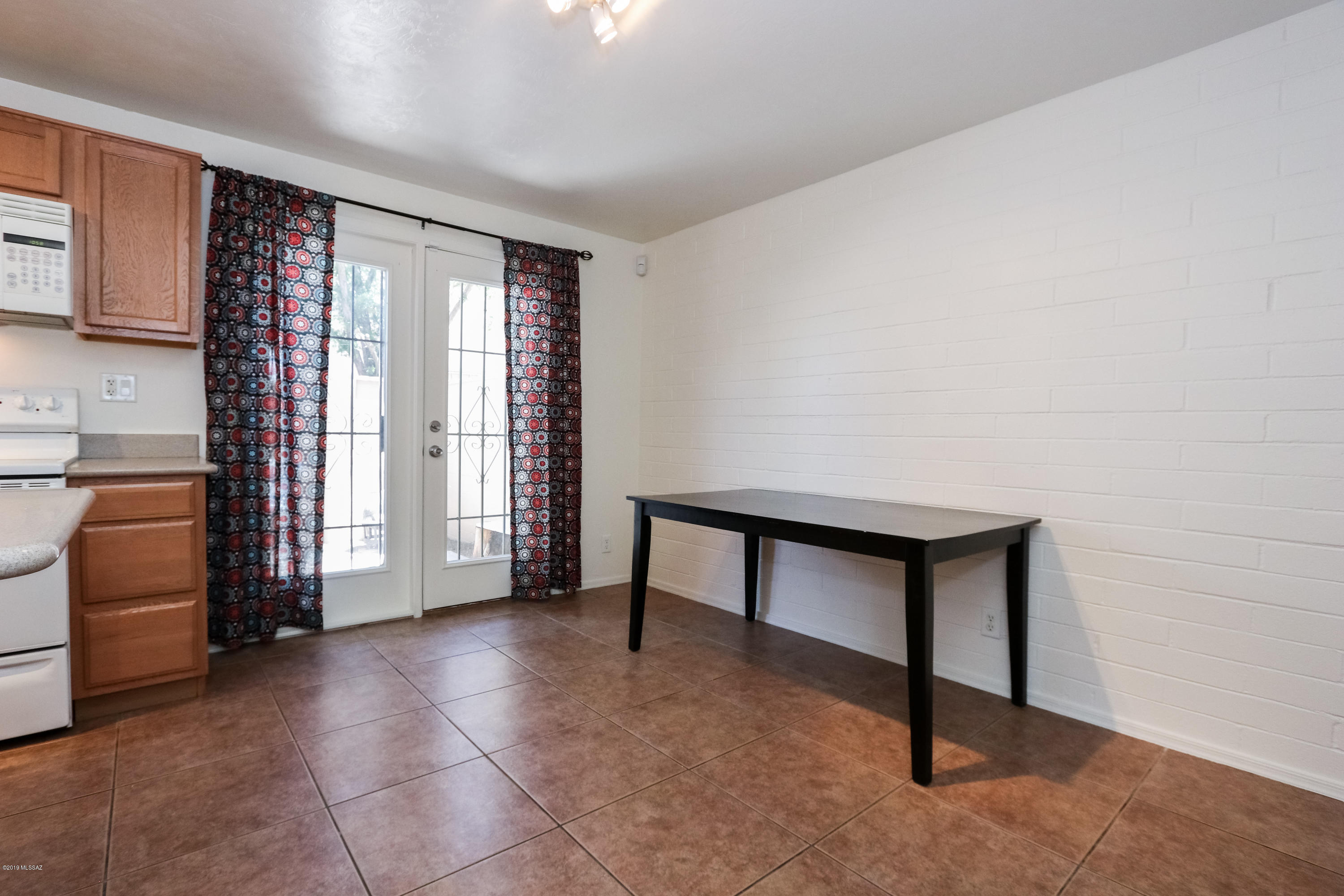 Villa Venice Condos - Residential