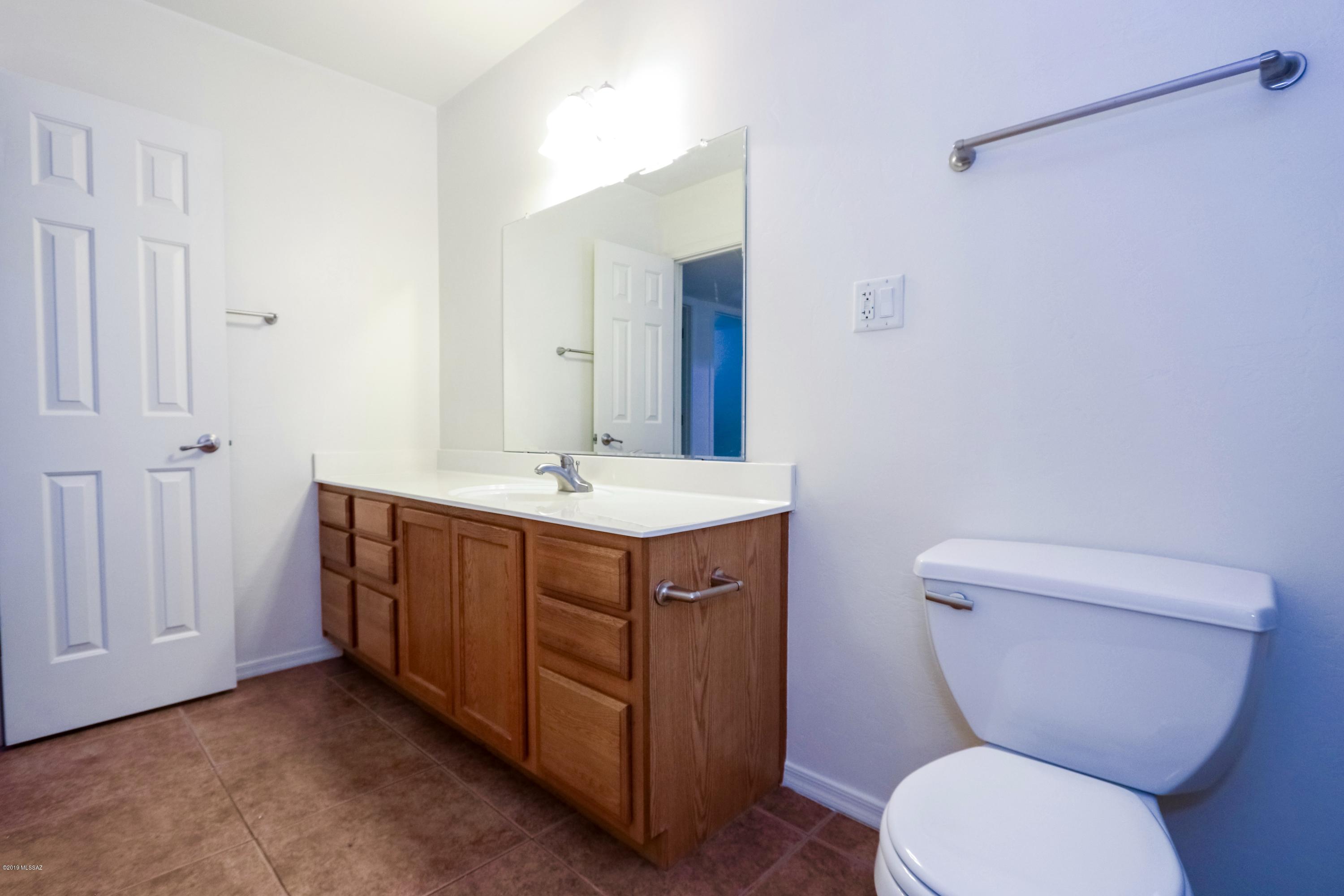 Villa Venice Condos - Residential