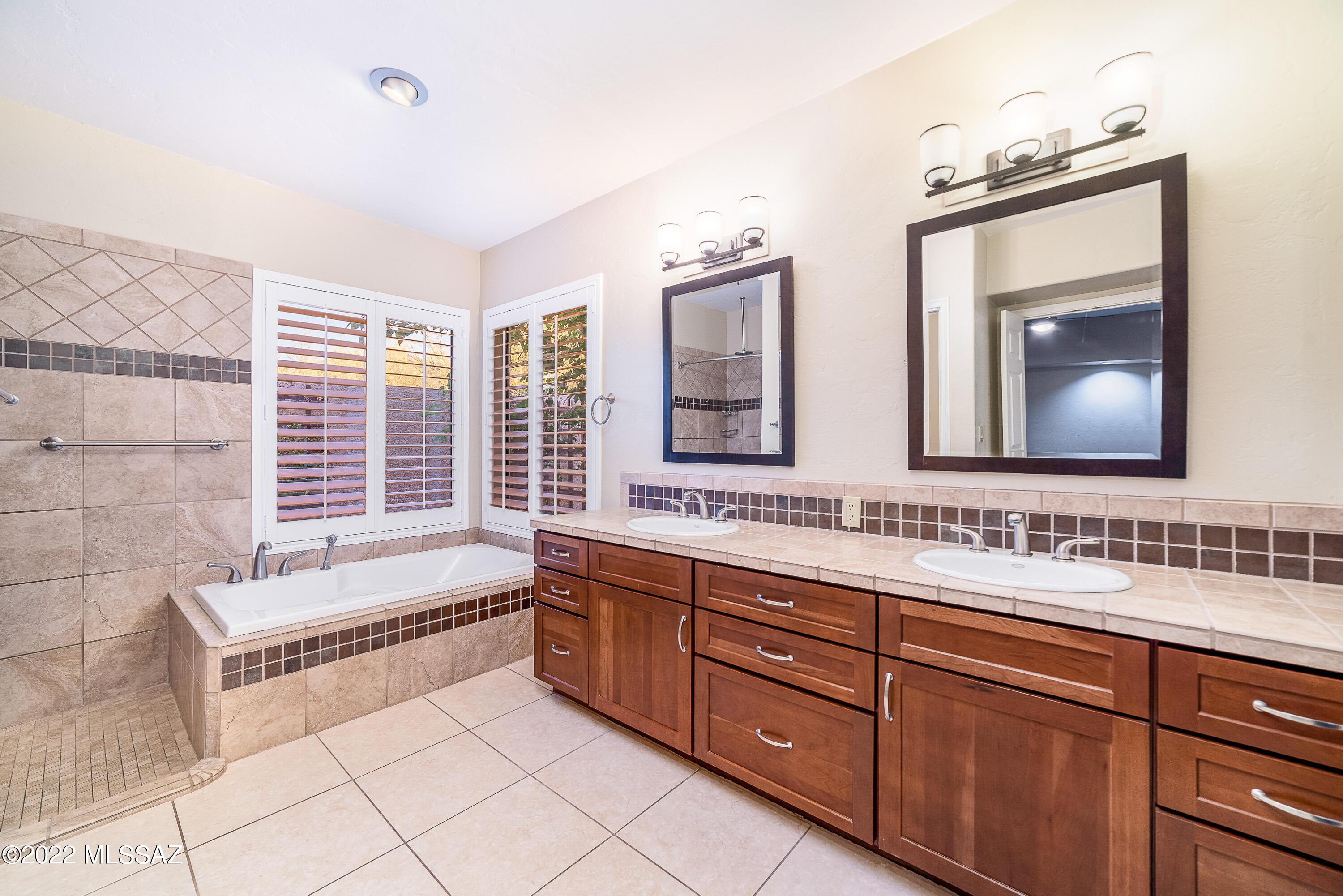 Shadow Hills (484-595) - Residential