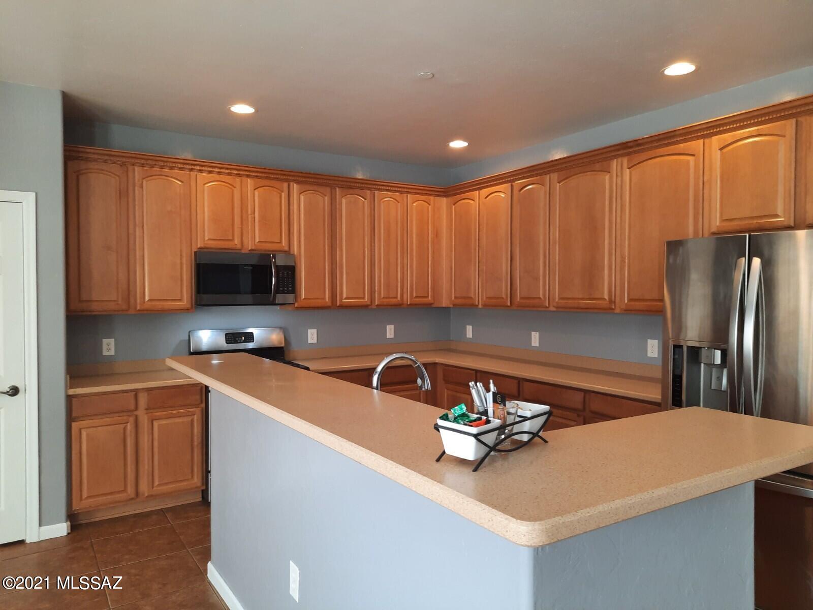 Black Horse (1-411) - Residential