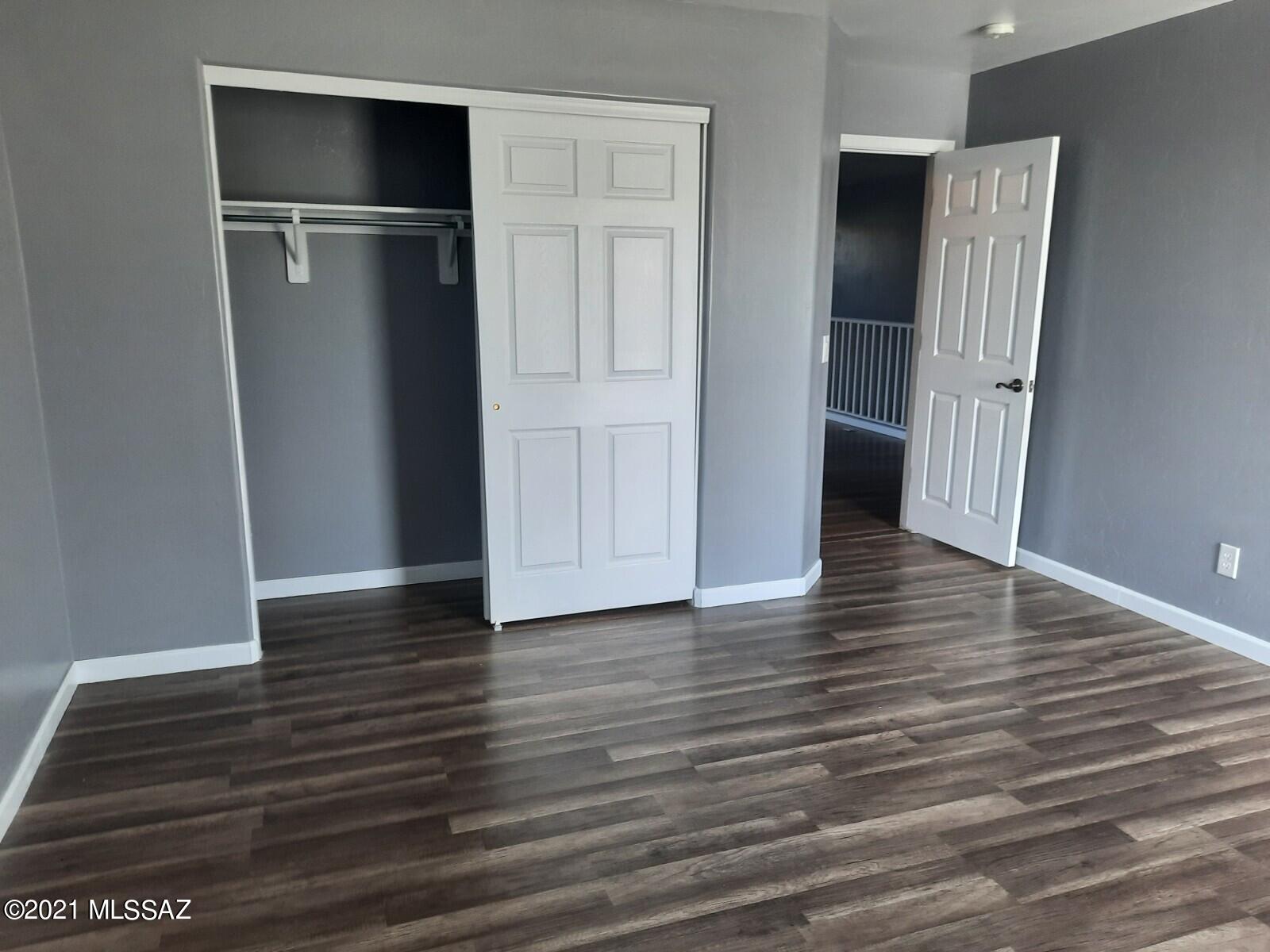 Black Horse (1-411) - Residential