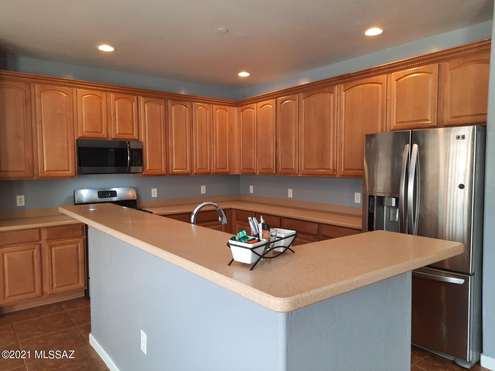 Black Horse (1-411) - Residential