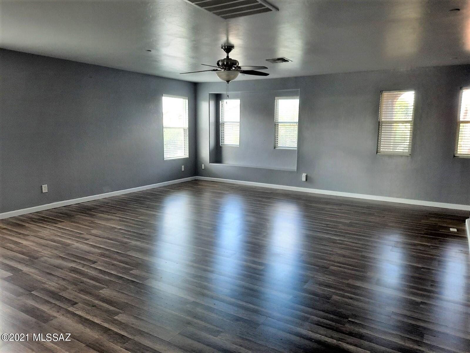 Black Horse (1-411) - Residential