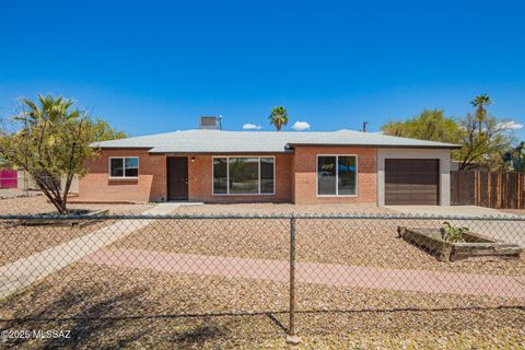 Photo of 6643 E Lehigh Drive, Tucson, AZ 85710 (MLS # 22528322)
