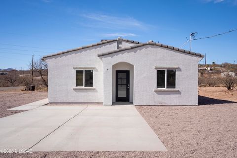 A home in Rio Rico