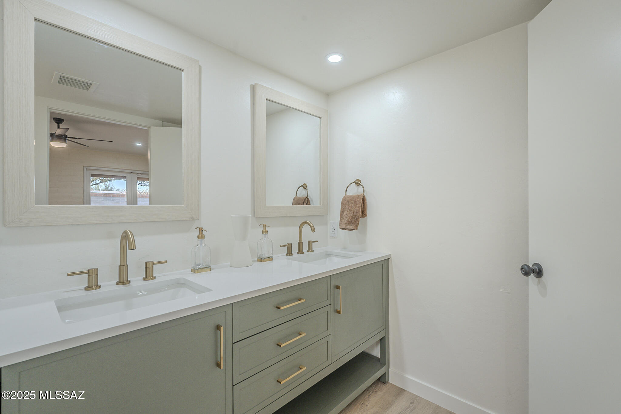 Crest View - Residential