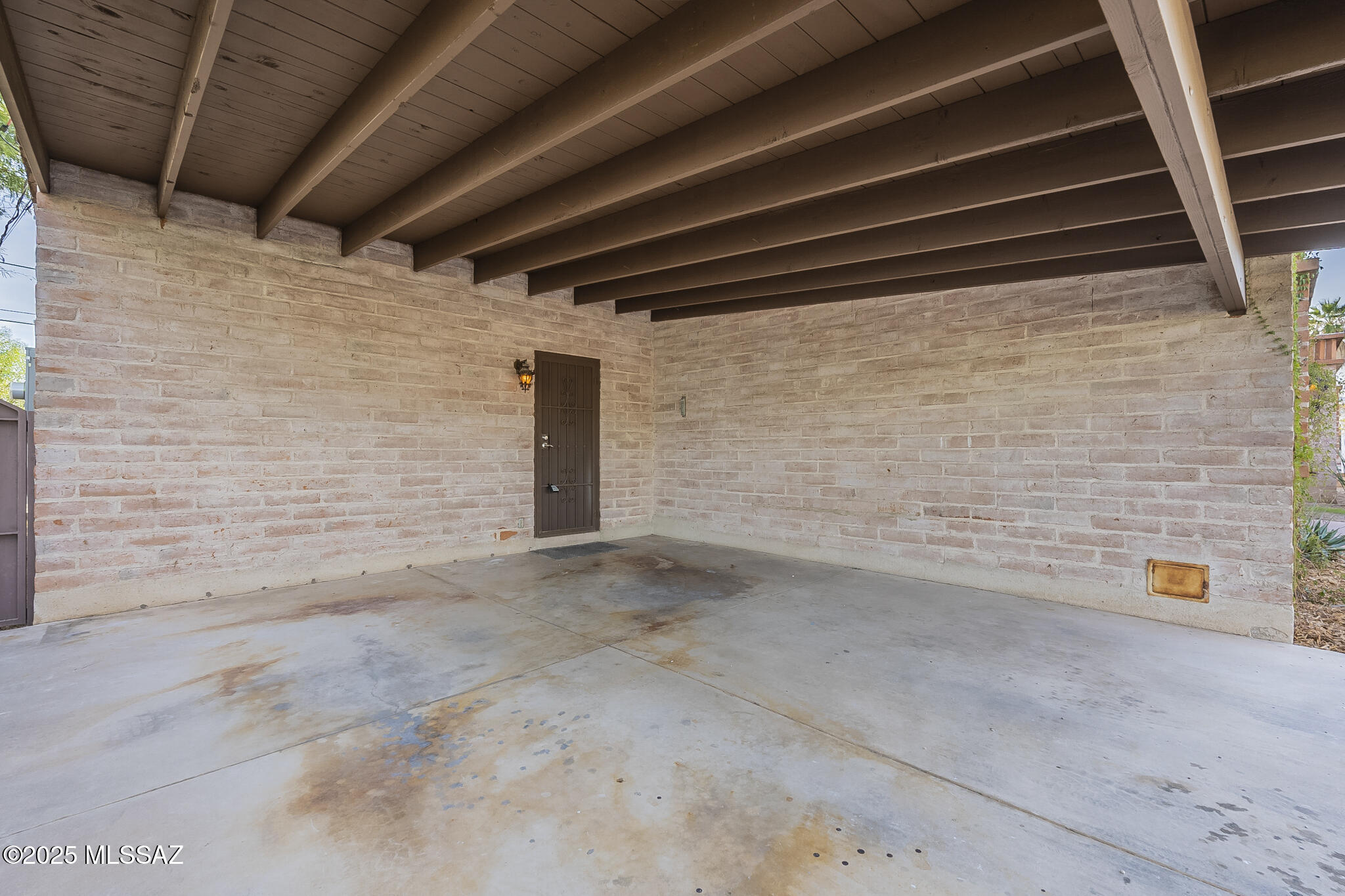 Crest View - Residential