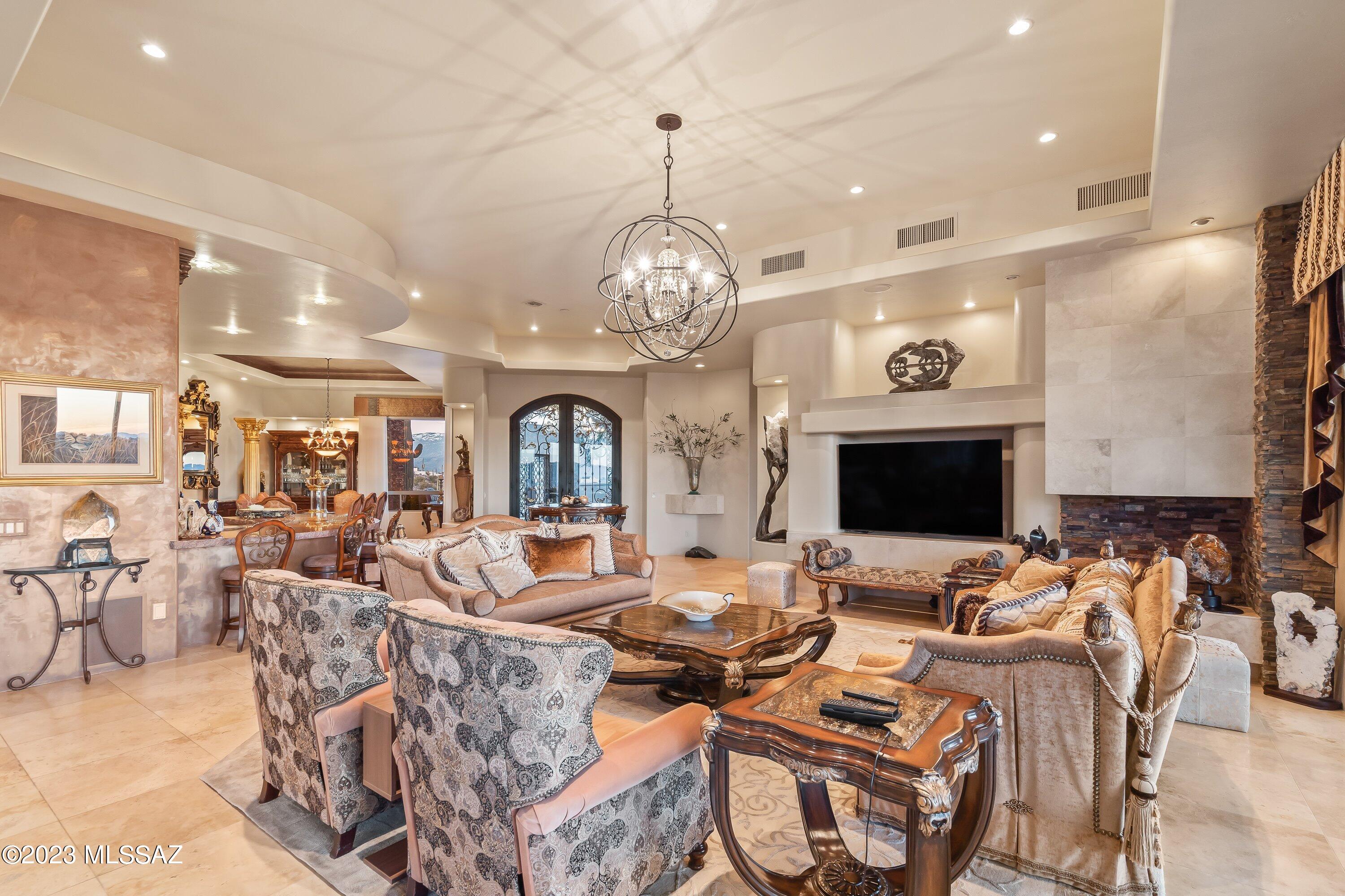 Sabino Mountain (1-290) - Residential