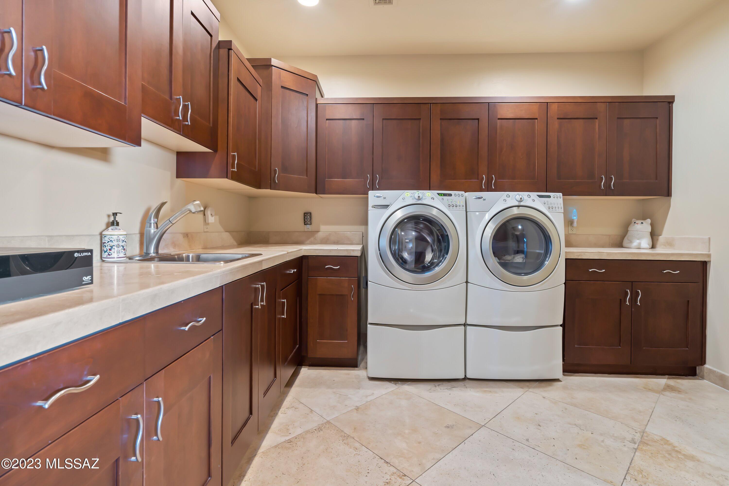 Sabino Mountain (1-290) - Residential