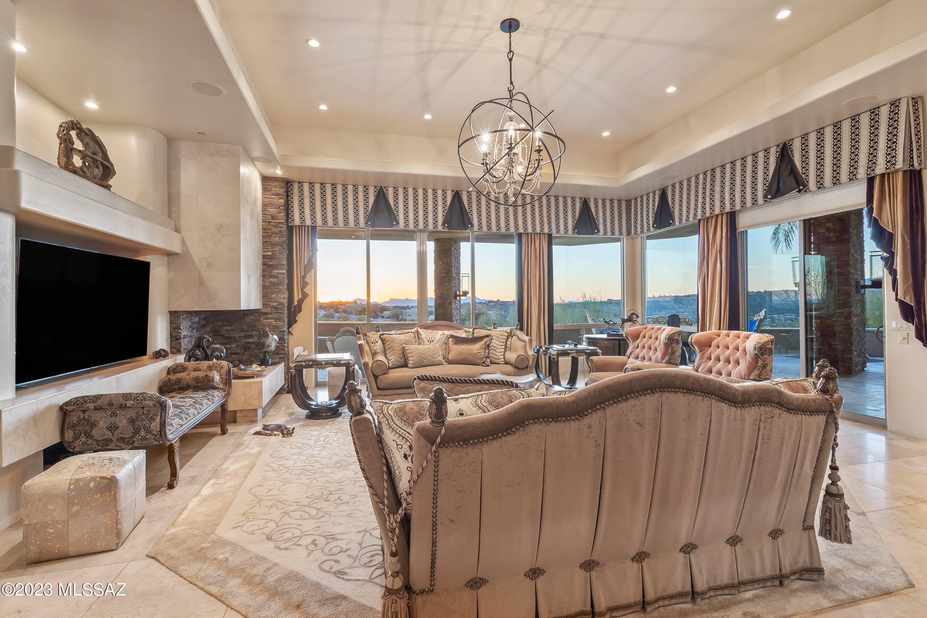 Sabino Mountain (1-290) - Residential