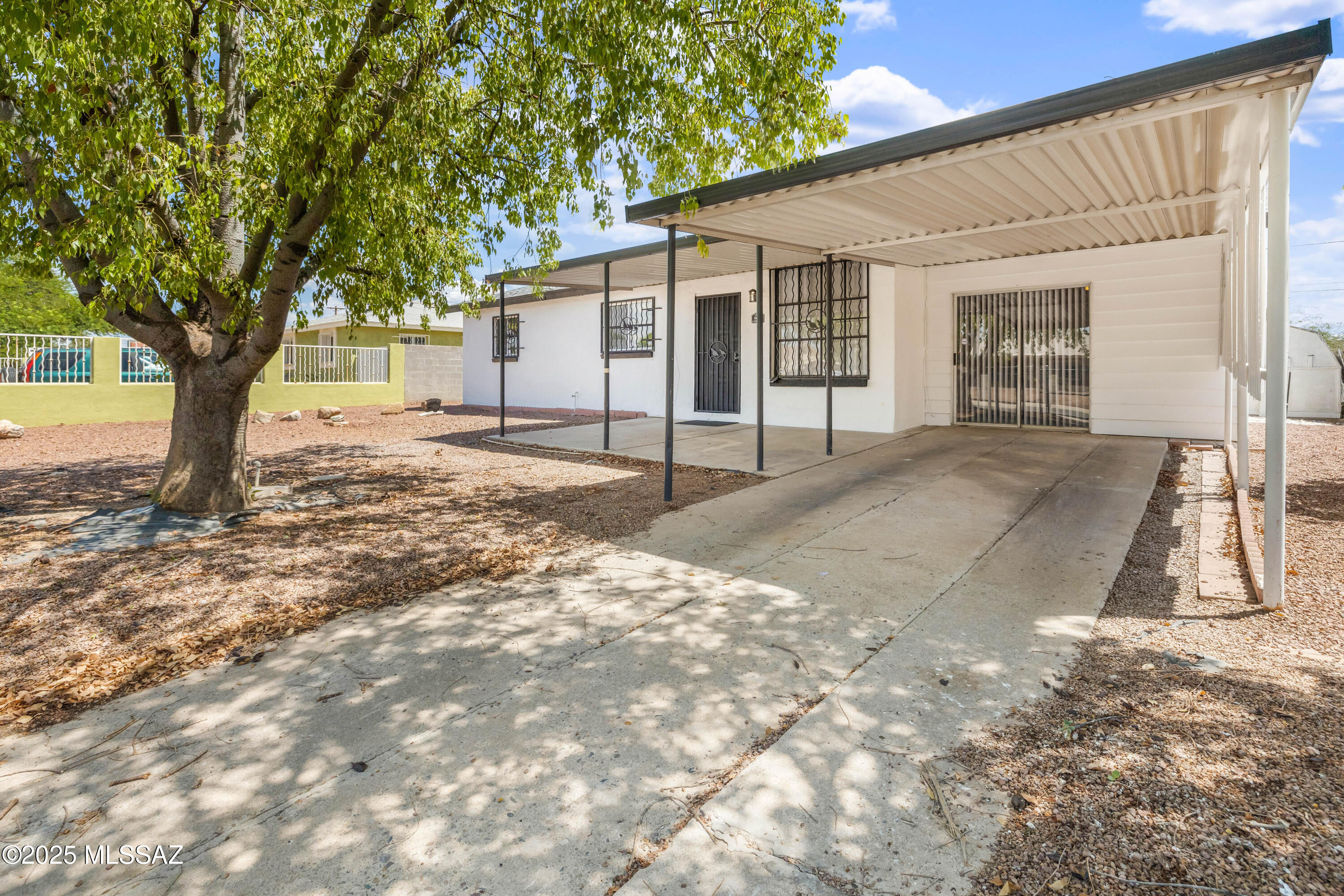 641 W Calle Castile