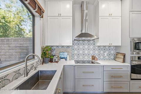 Photo of 5757 N Winding Woods Place, Tucson, AZ 85718 (MLS # 22529081)