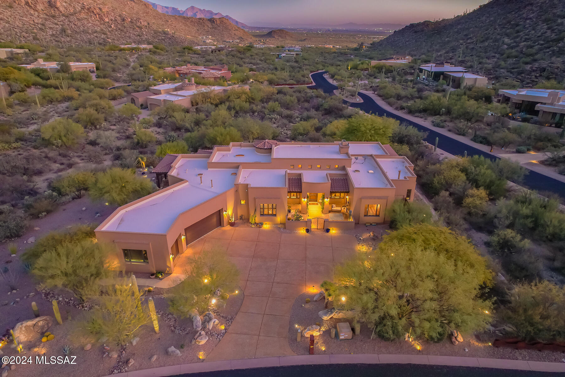 Canyon Pass At Dove Mountain - Residential