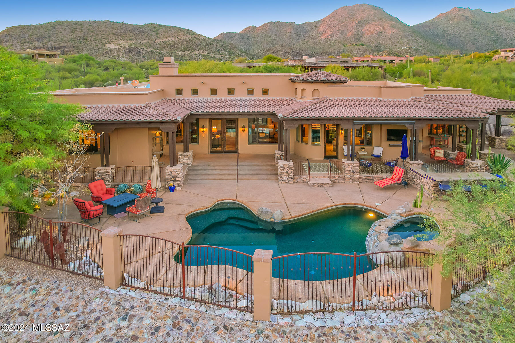 Canyon Pass At Dove Mountain - Residential