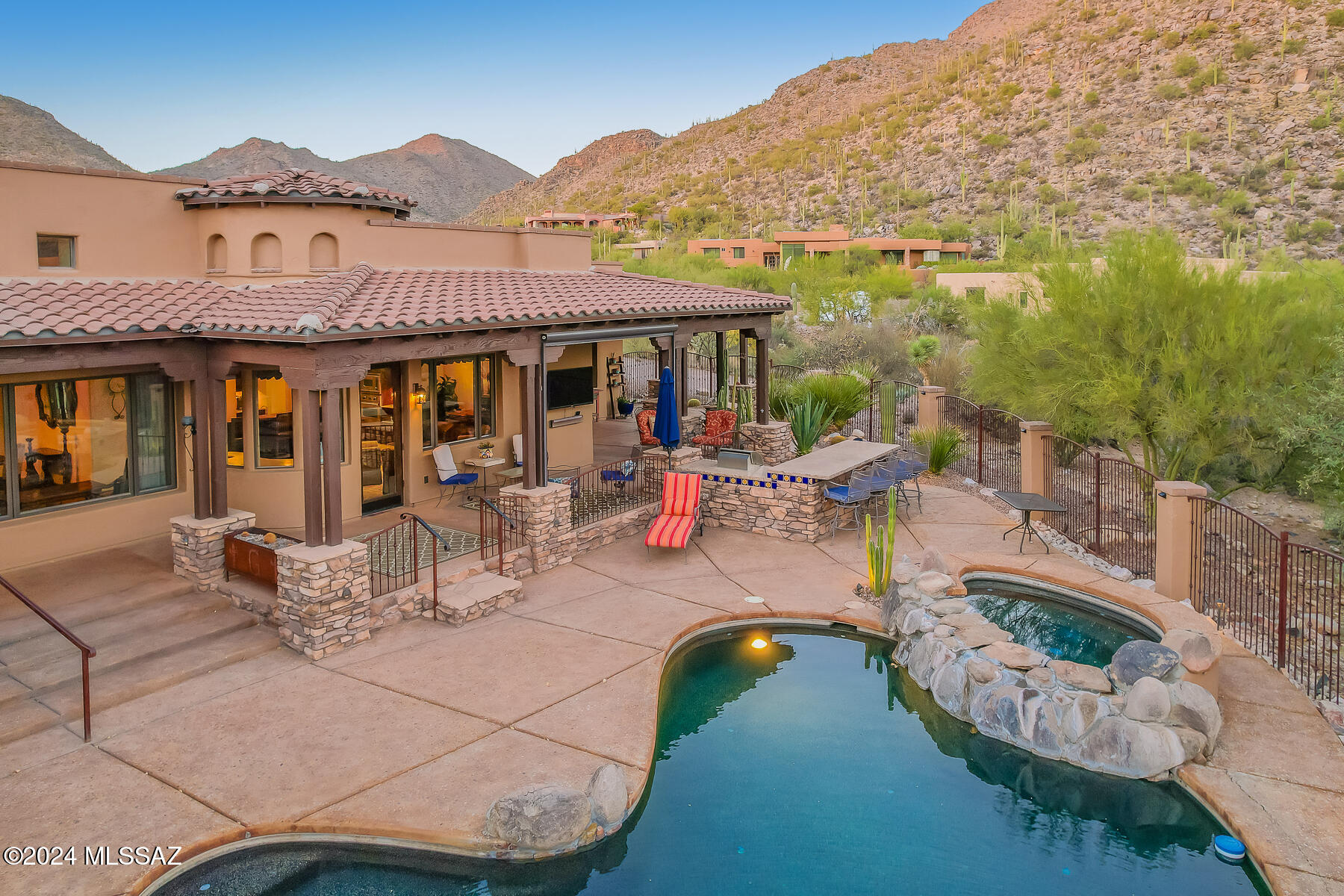 Canyon Pass At Dove Mountain - Residential