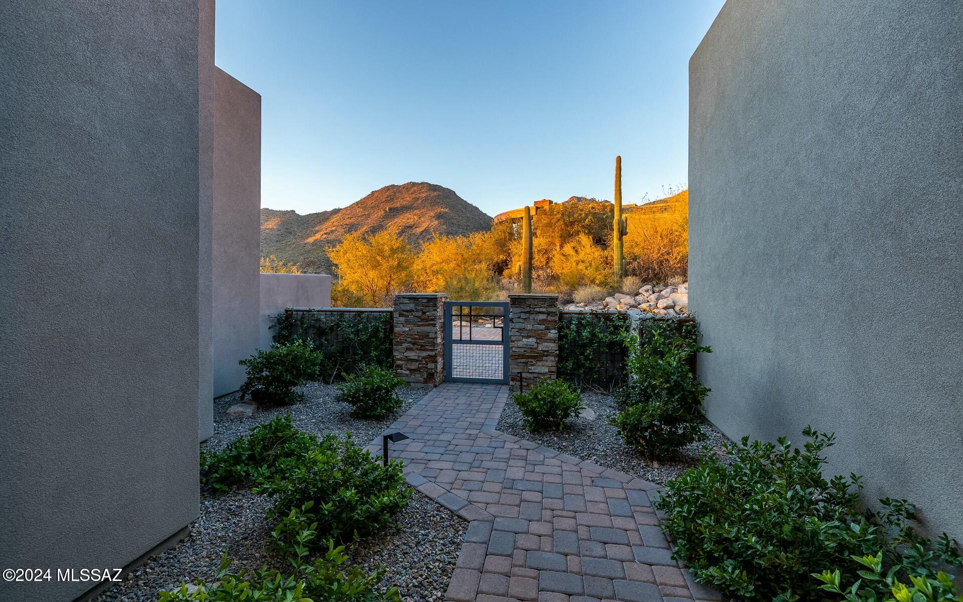 Canyon Pass At Dove Mountain - Residential